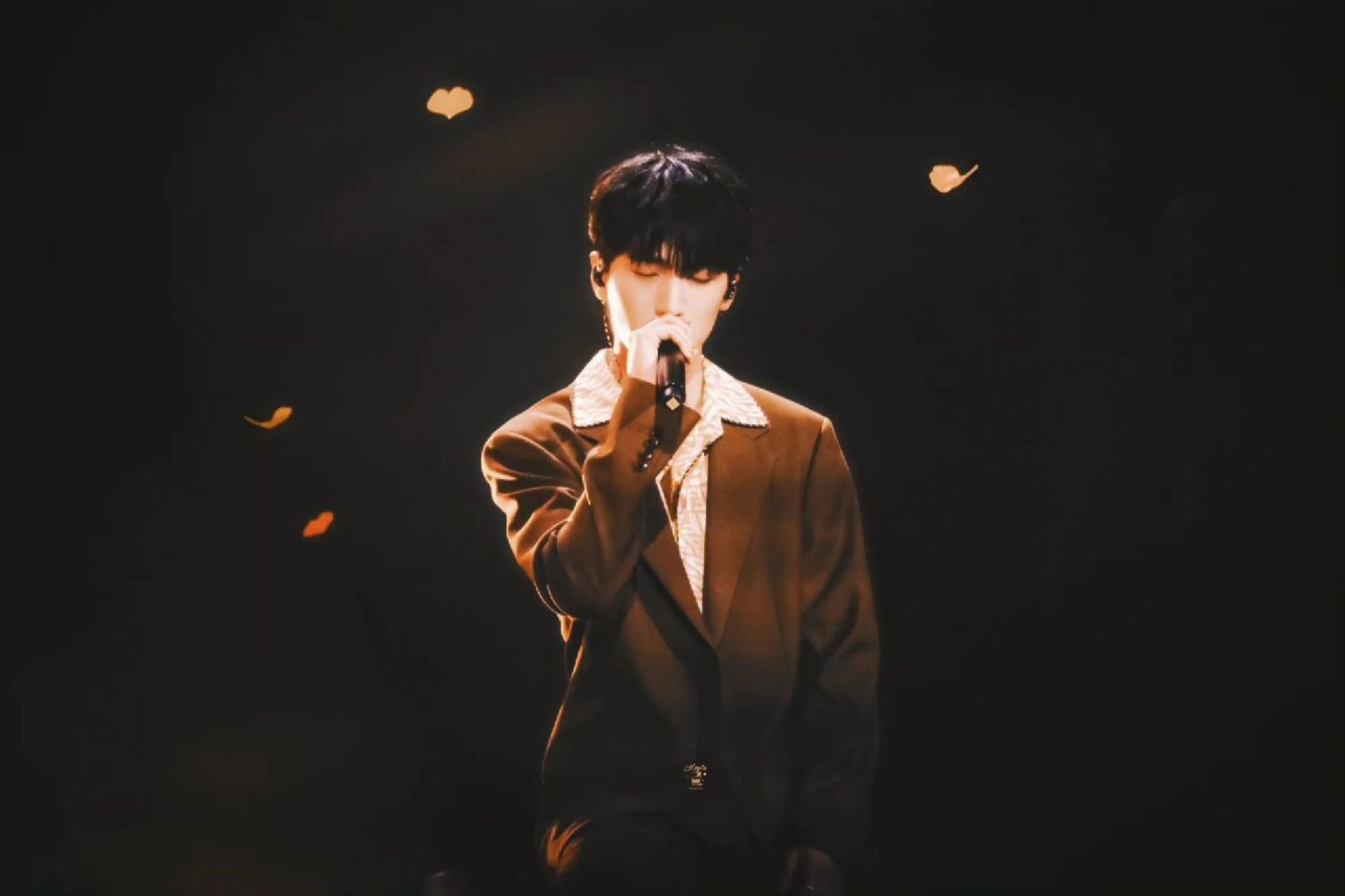 严浩翔绝美壁纸