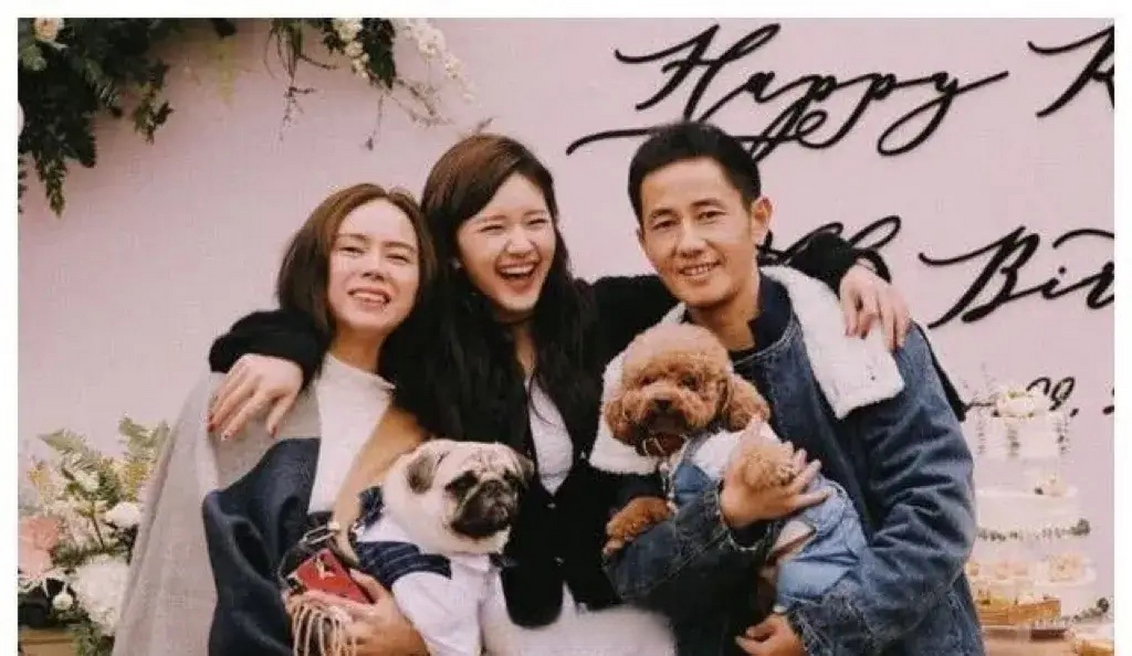 怪不得赵露思颜值这么高,完全是遗传了父母的好基因啊,尤其是赵露思的