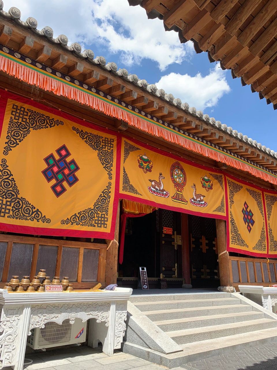 山西忻州五台山广仁寺(十方堂) 广仁寺,又名十方堂,位于罗睺寺之东,寺