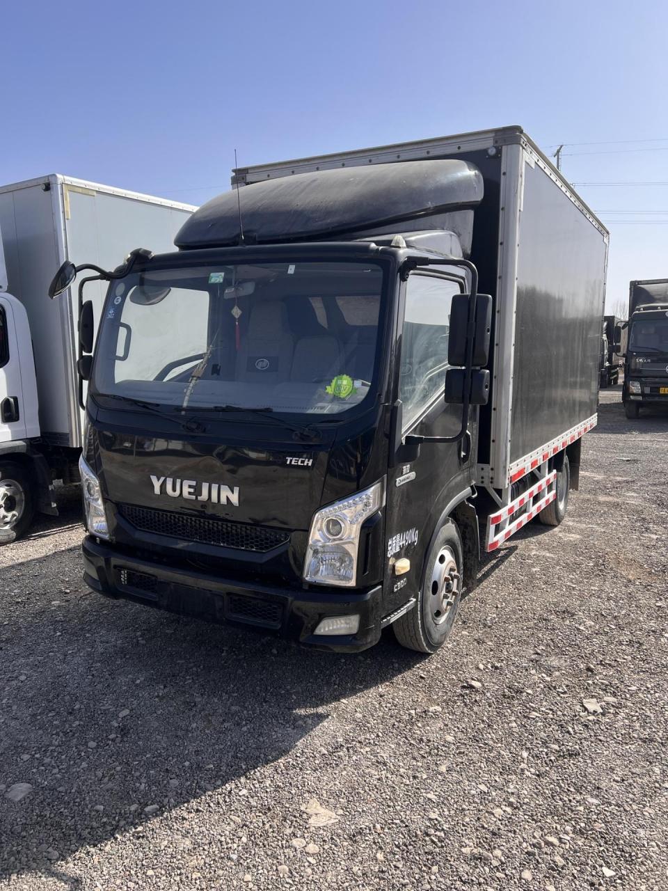 16款上汽跃进超越.2016年10月上牌.一手车车况精品.