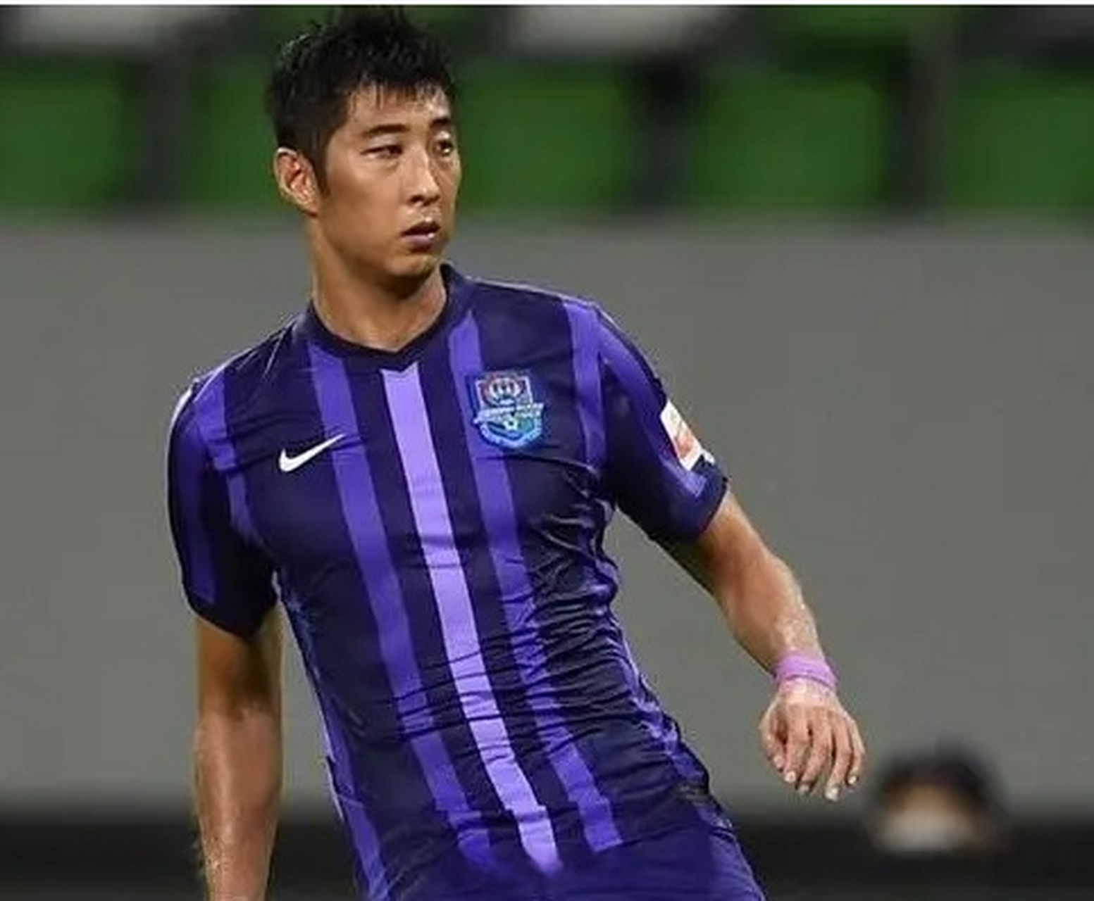 邱添一今年34岁,司职中后卫.