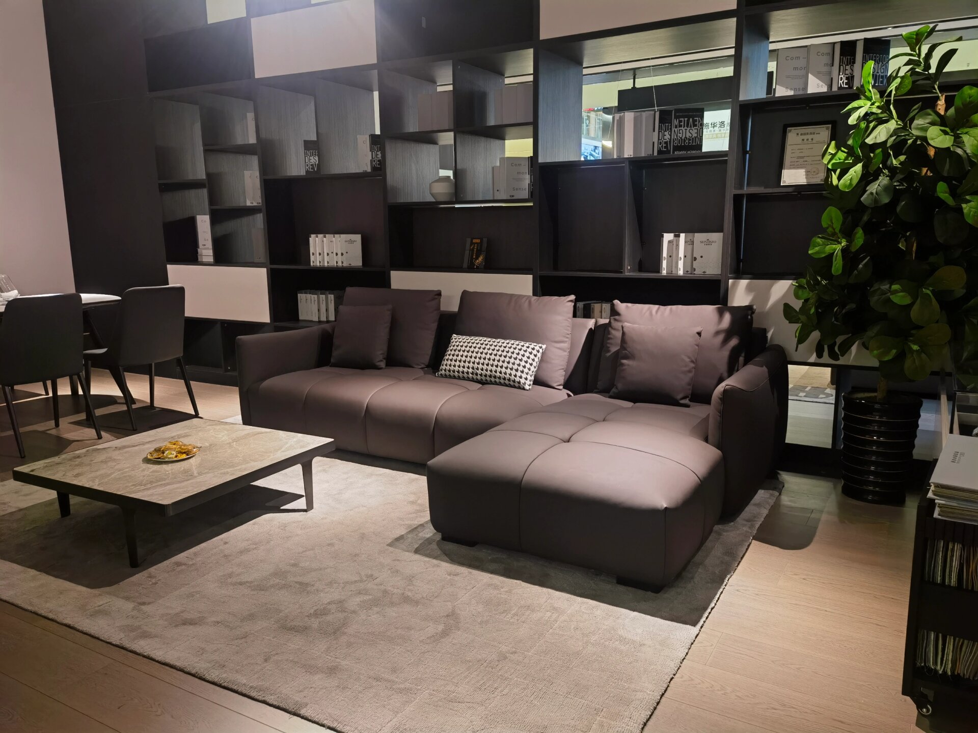 欧宝米缇品牌家具 真皮沙发