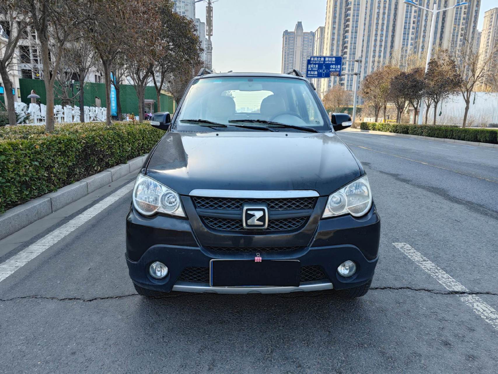 几千块的练手小越野,2011年众泰5008,1.3l手动挡,国产版的吉姆尼