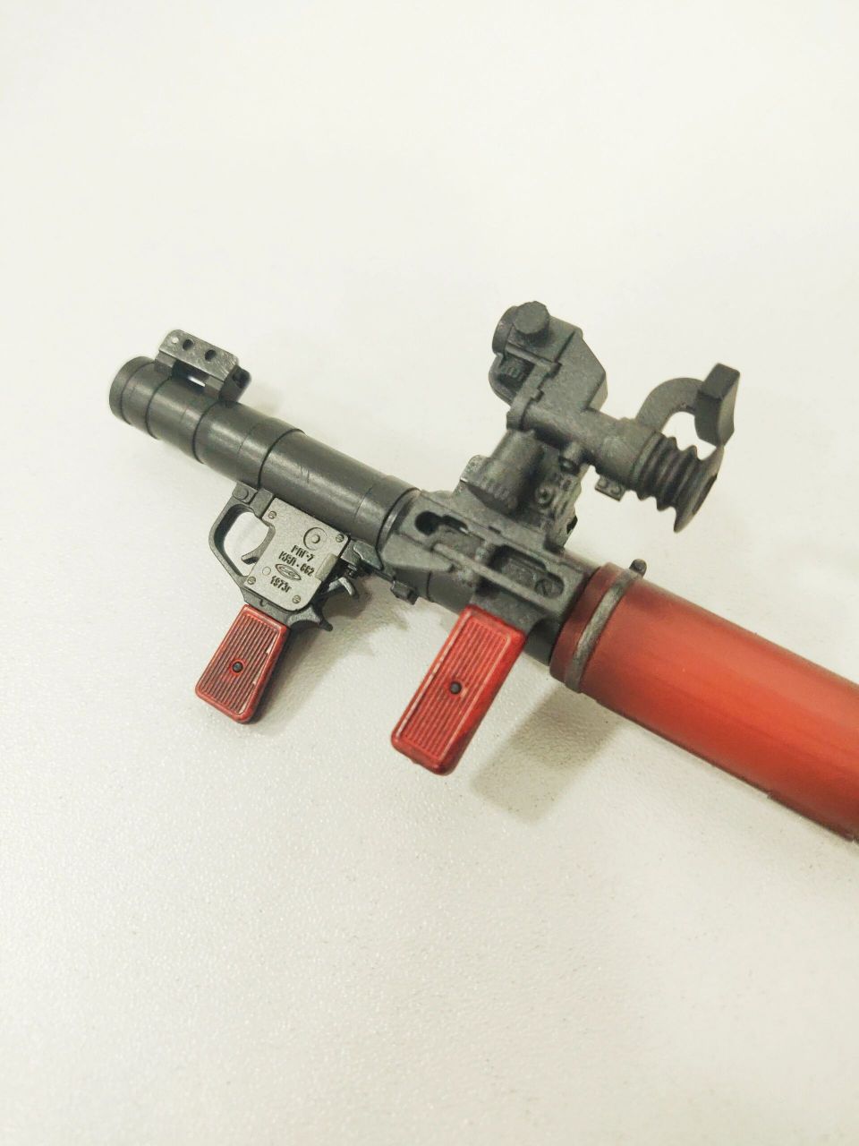 泰裤辣-rpg火箭筒 大名鼎鼎的rpg火箭筒,经久不衰,看到她你想起了什么