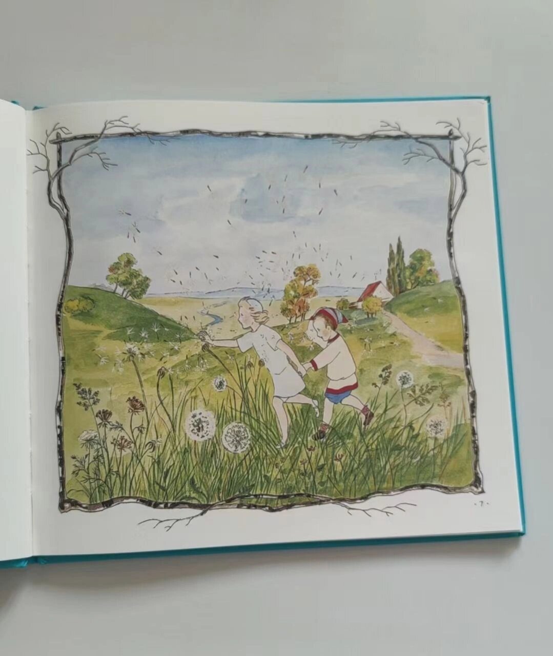 纯净唯美绘本《风娃娃》多大年龄都会喜欢吧 《风娃娃》 辛比·冯