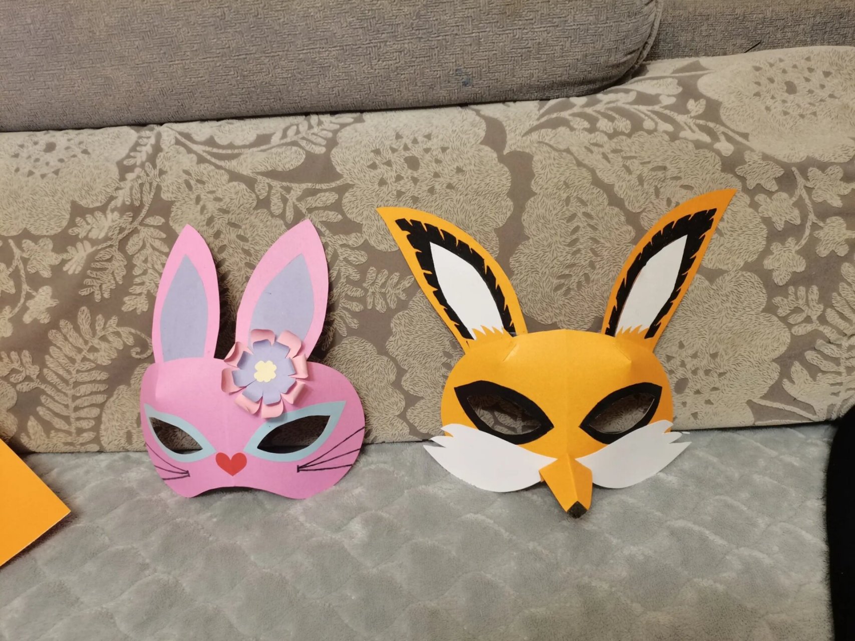 手工面具 手工头饰 跟着小红书做手工头饰02,刚好有这个颜色的卡纸