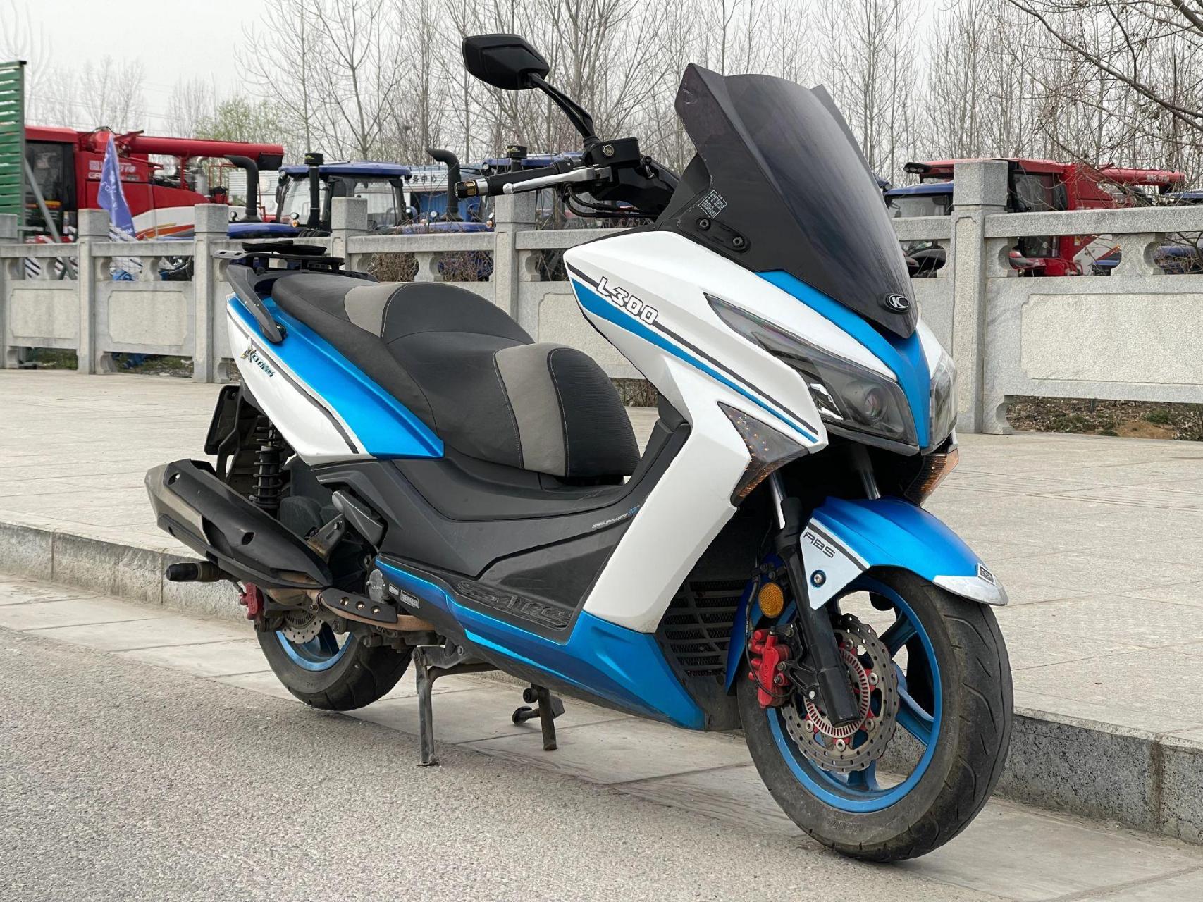 6万公里赛艇300,成色新,明盘10888全包怼走光阳赛艇 踏板摩托车