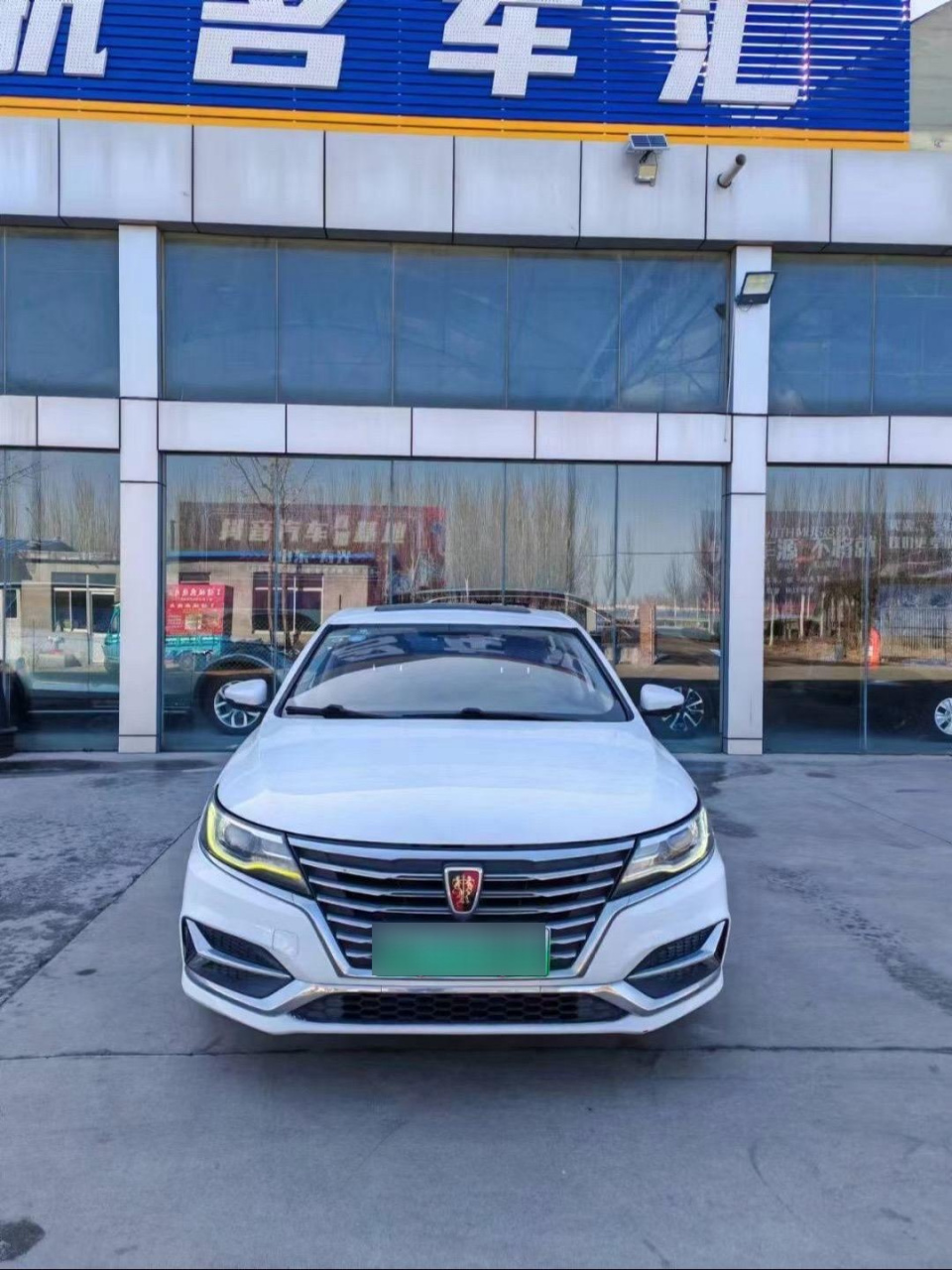 新到一批19年荣威ei6油电混动,经济省油,车况精品,可零首付购车
