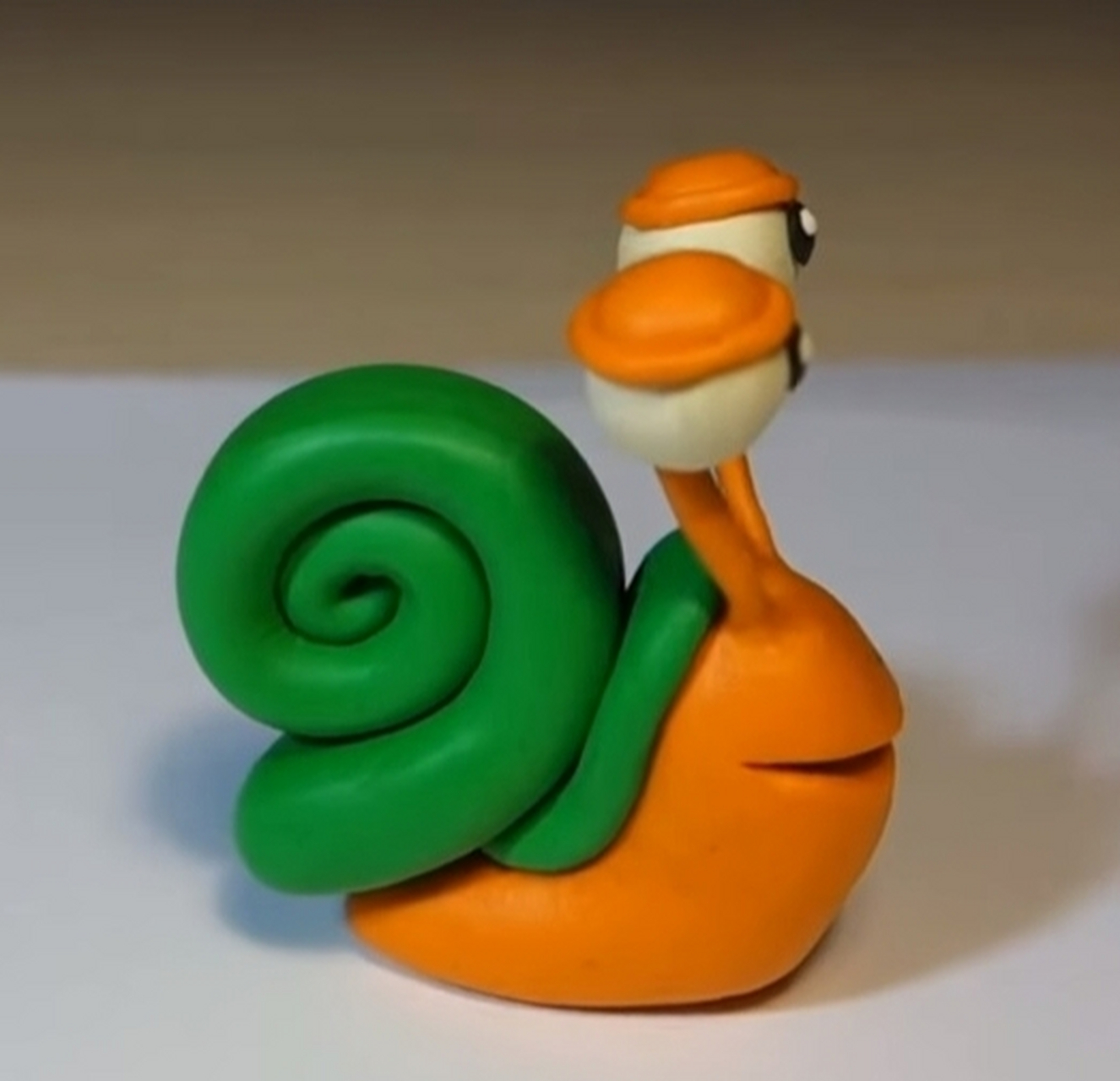 粘土手工蜗牛的做法图片