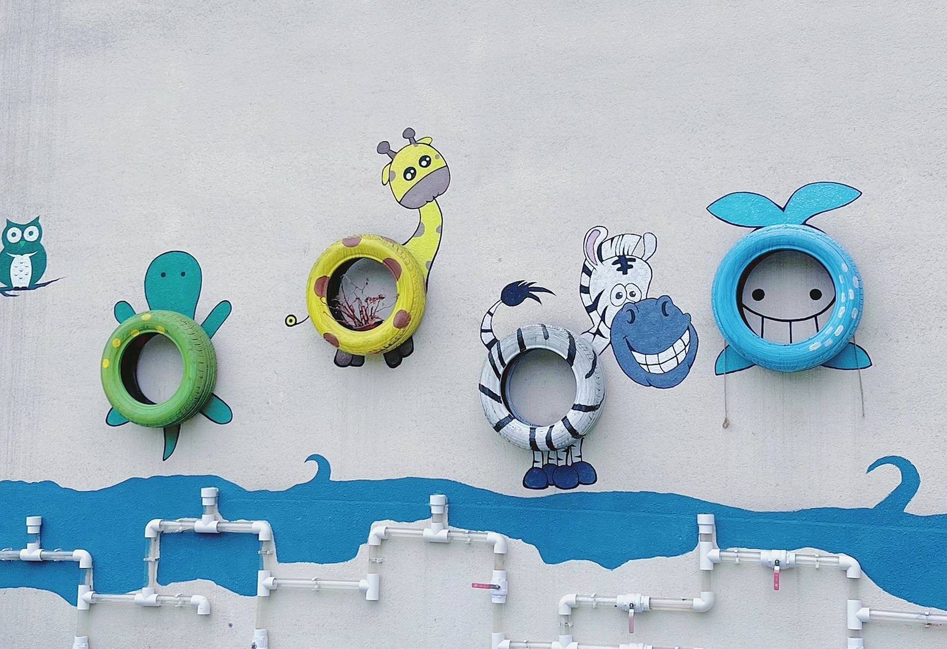 幼儿园环创 | 户外 | 轮胎改造 轮胎创意墙绘