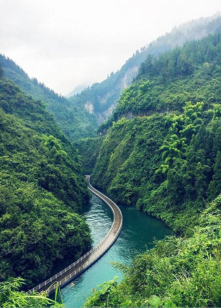 恩施宣恩狮子关水上浮桥 恩施宣恩狮子关水上浮桥,适合自驾车爱好者