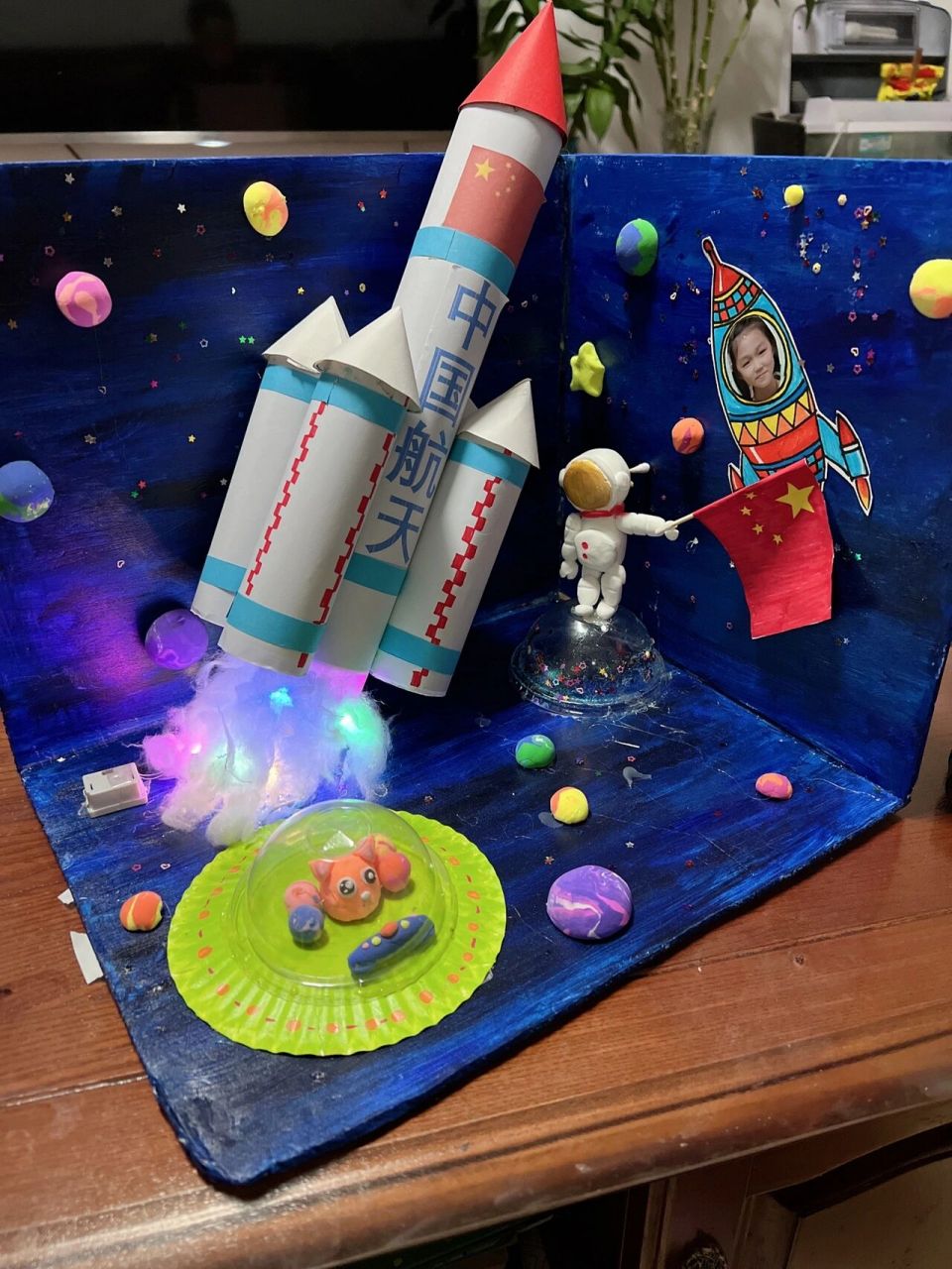 科技手工 记录一下第一次上学的亲子手工