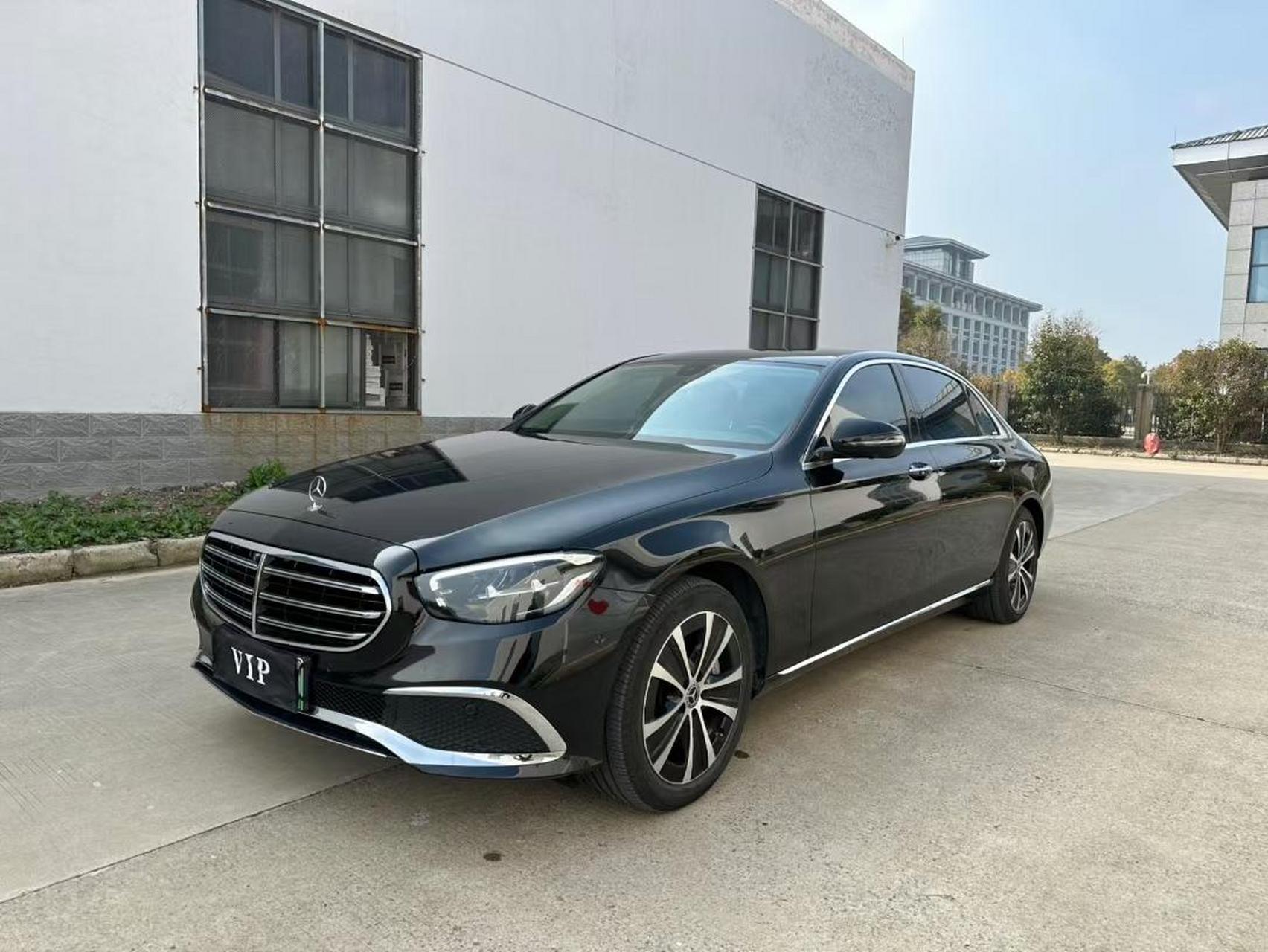 奔驰e350el插电式混动2.0t最顶配