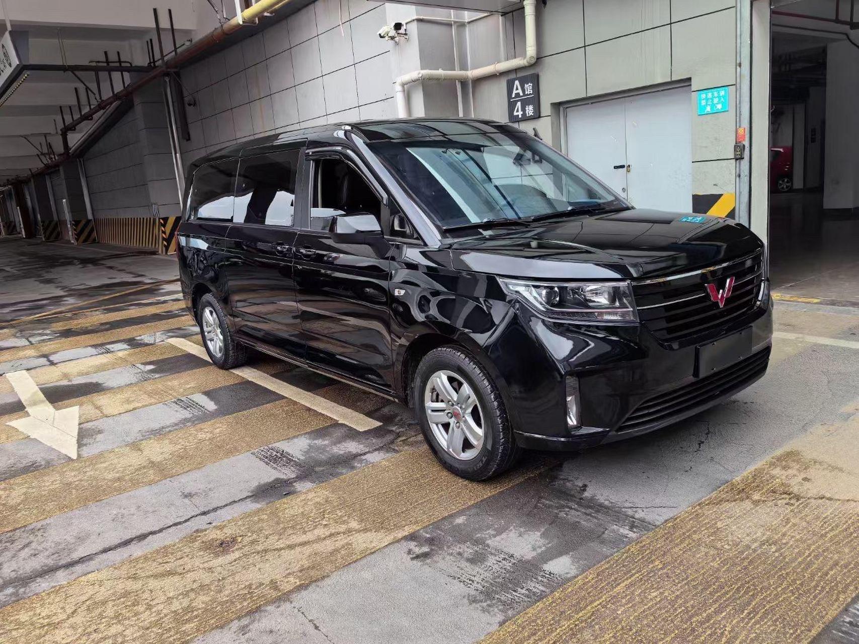 最新到店2022年9月五菱征程加长版,1.5t手动挡豪华版.