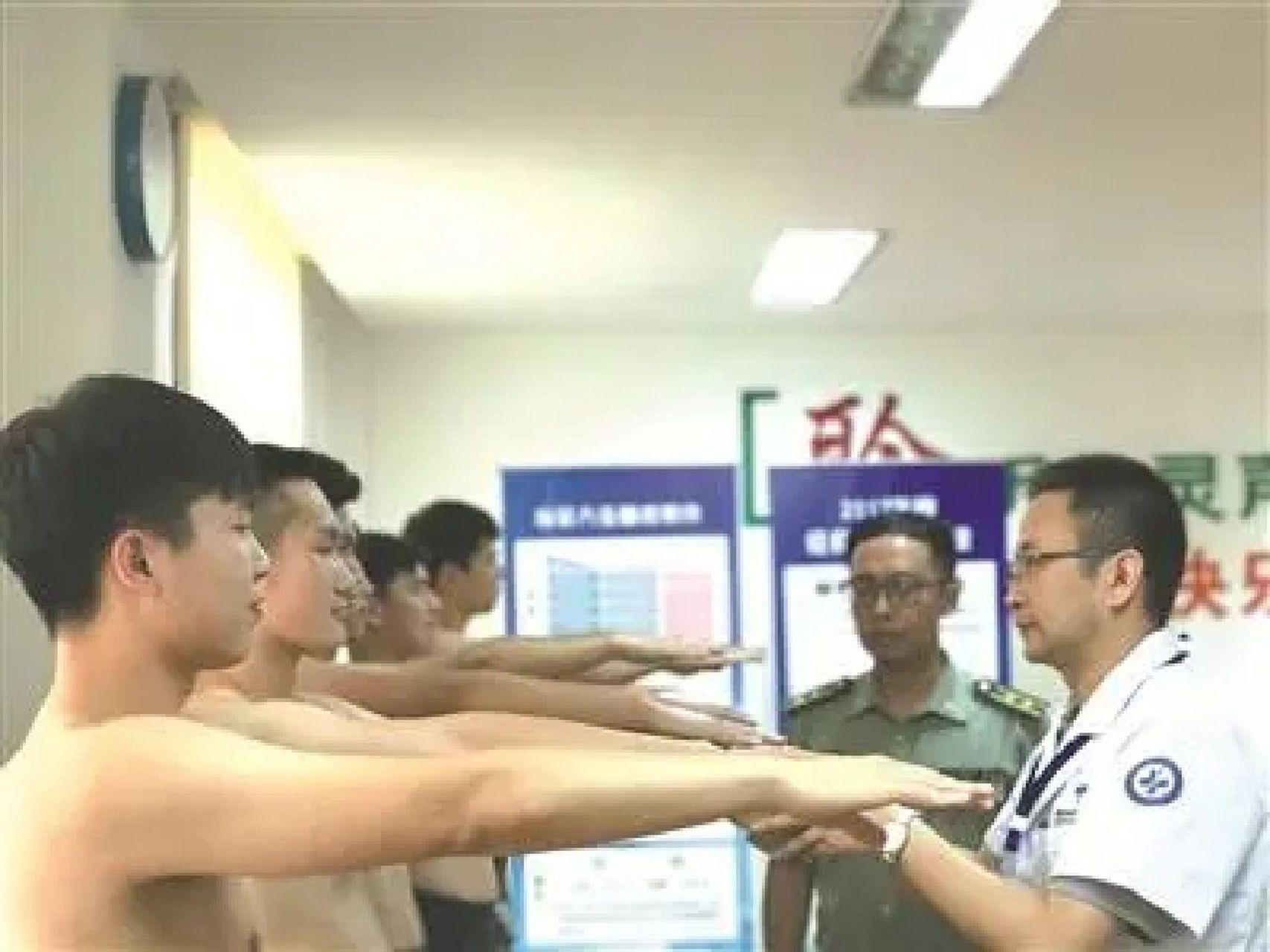 体检不合格基本就是被淘汰了,但是有些项目不合格是可以参加复检的