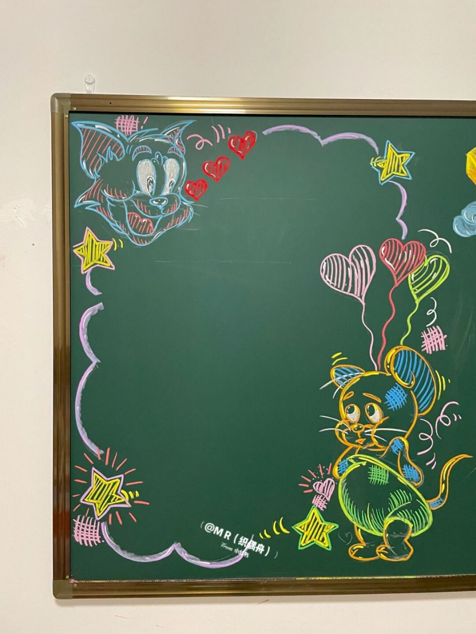 猫和老鼠边框素材啊  #画画的日常# #笔记灵感# #粉笔画# #黑板报素材