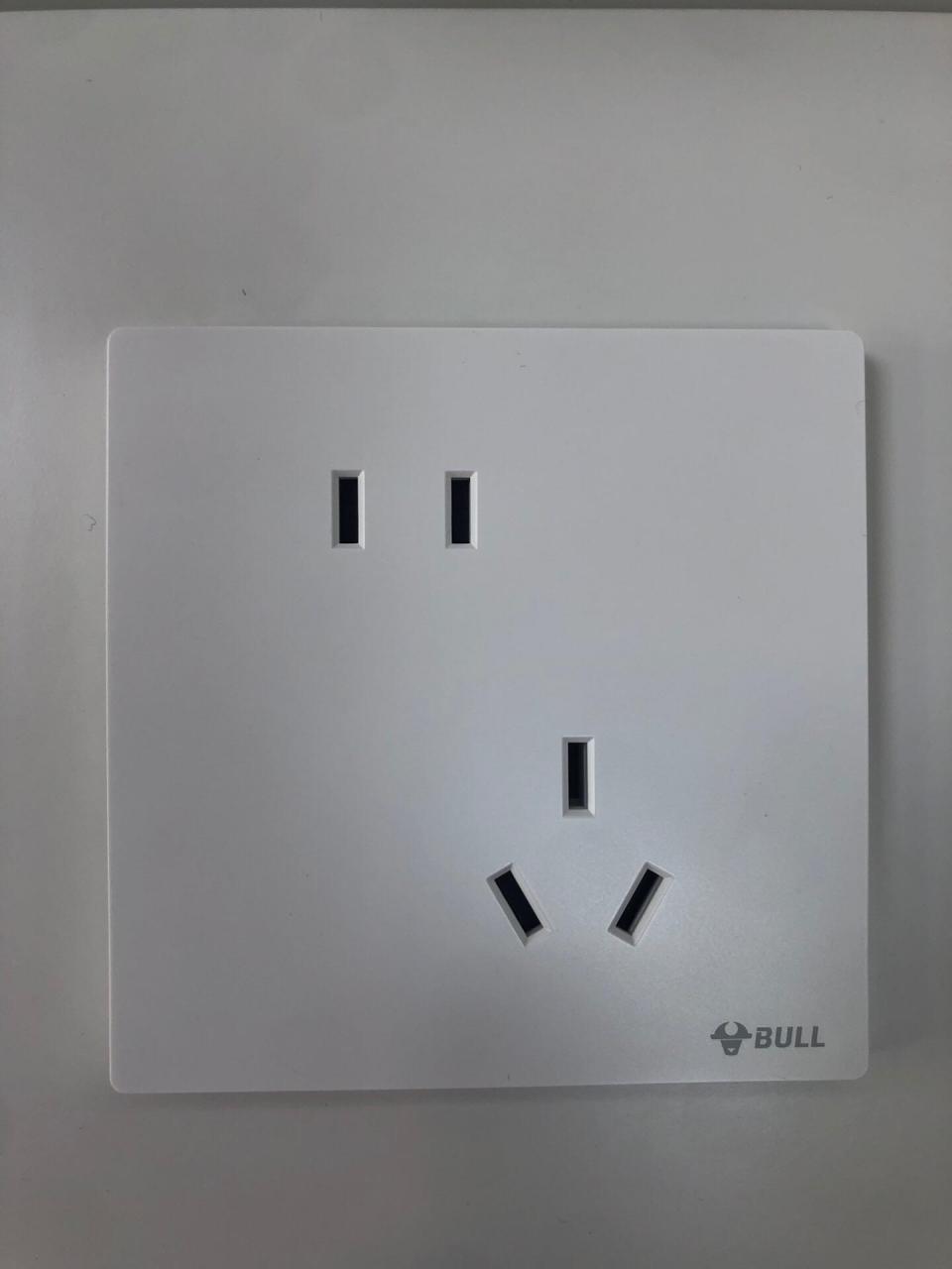 公牛大师系列g27超级大板  g56超薄款,欢迎亲们进店选购.