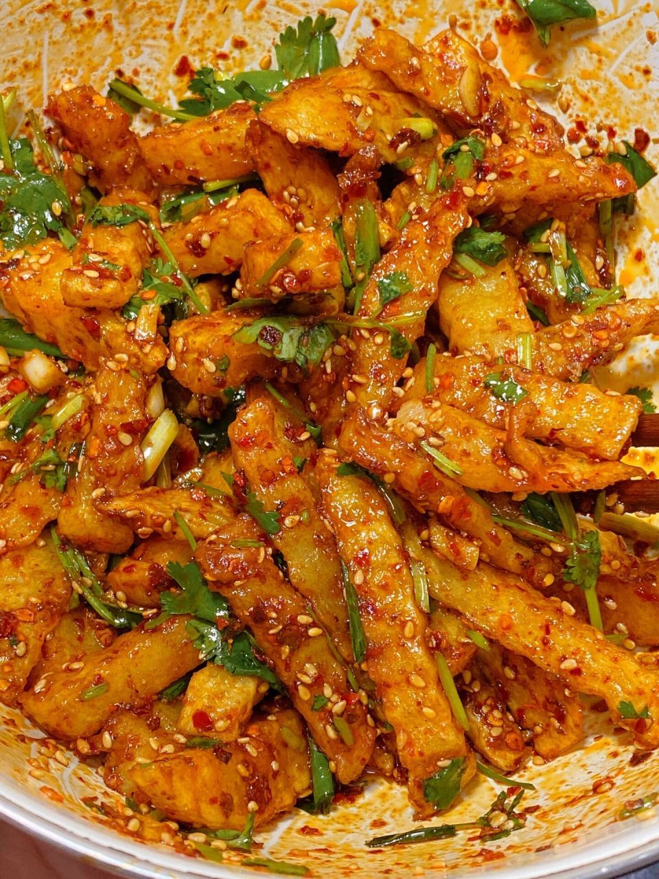 成功复刻街边小吃狼牙土豆 家里屯了很多土豆,从炖土豆到炒土豆变着