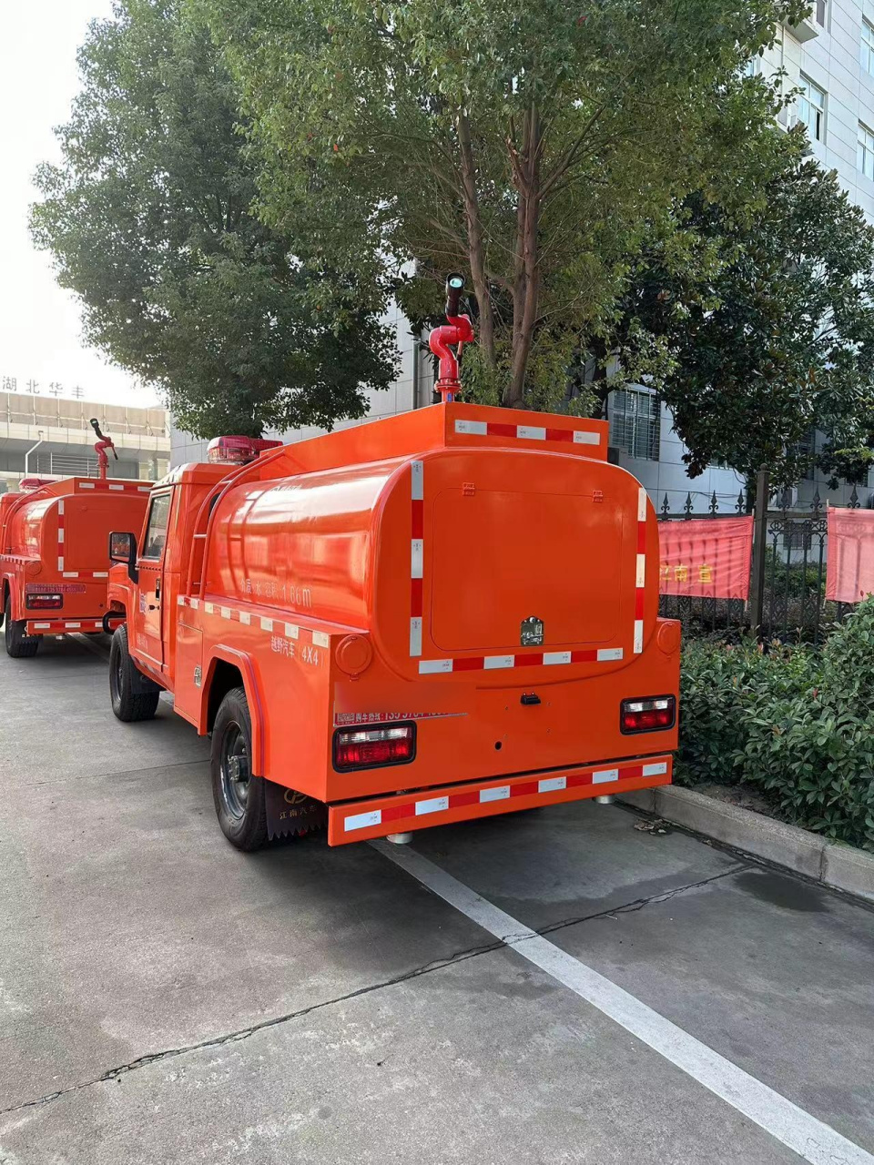 介绍依维柯通信指挥车,猛士通信指挥车拓展指挥方舱 依维柯通信指挥车