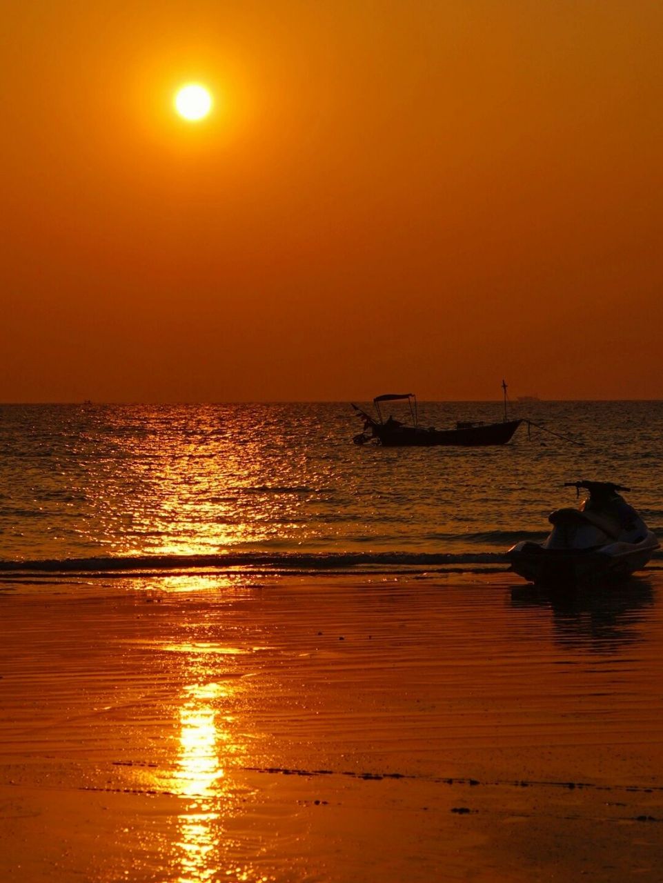 北海涠洲岛的日出日落的最佳机位     0元92出片 | , | 78日出