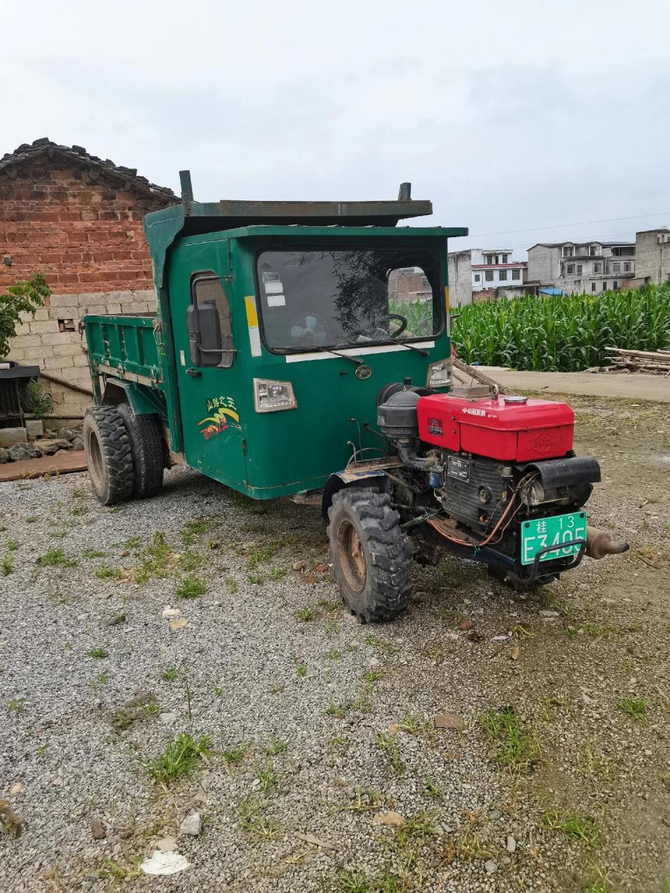 17年6月出厂,18年上牌的梧州山王,全液压方向,加强型大梁大拖头,三吨