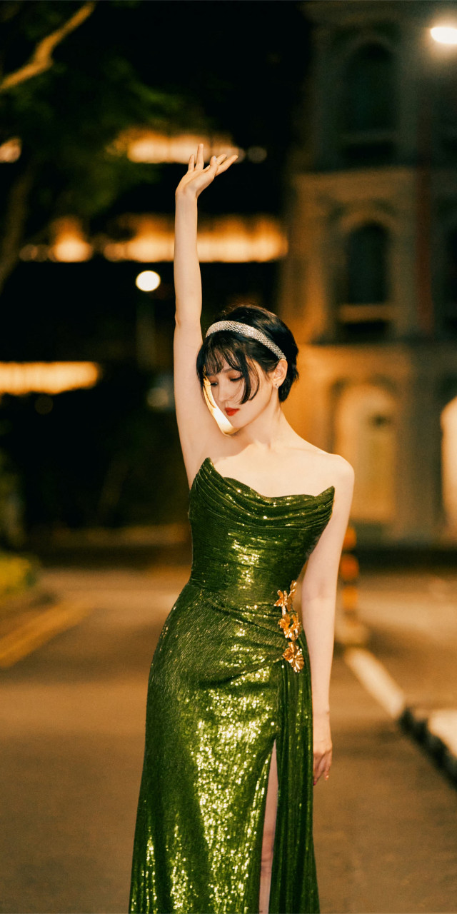 陈小纭壁纸精选:落跑公主