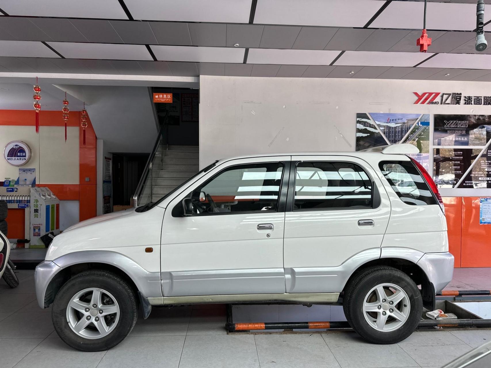 2004年 天津一汽 大发 特锐 1.