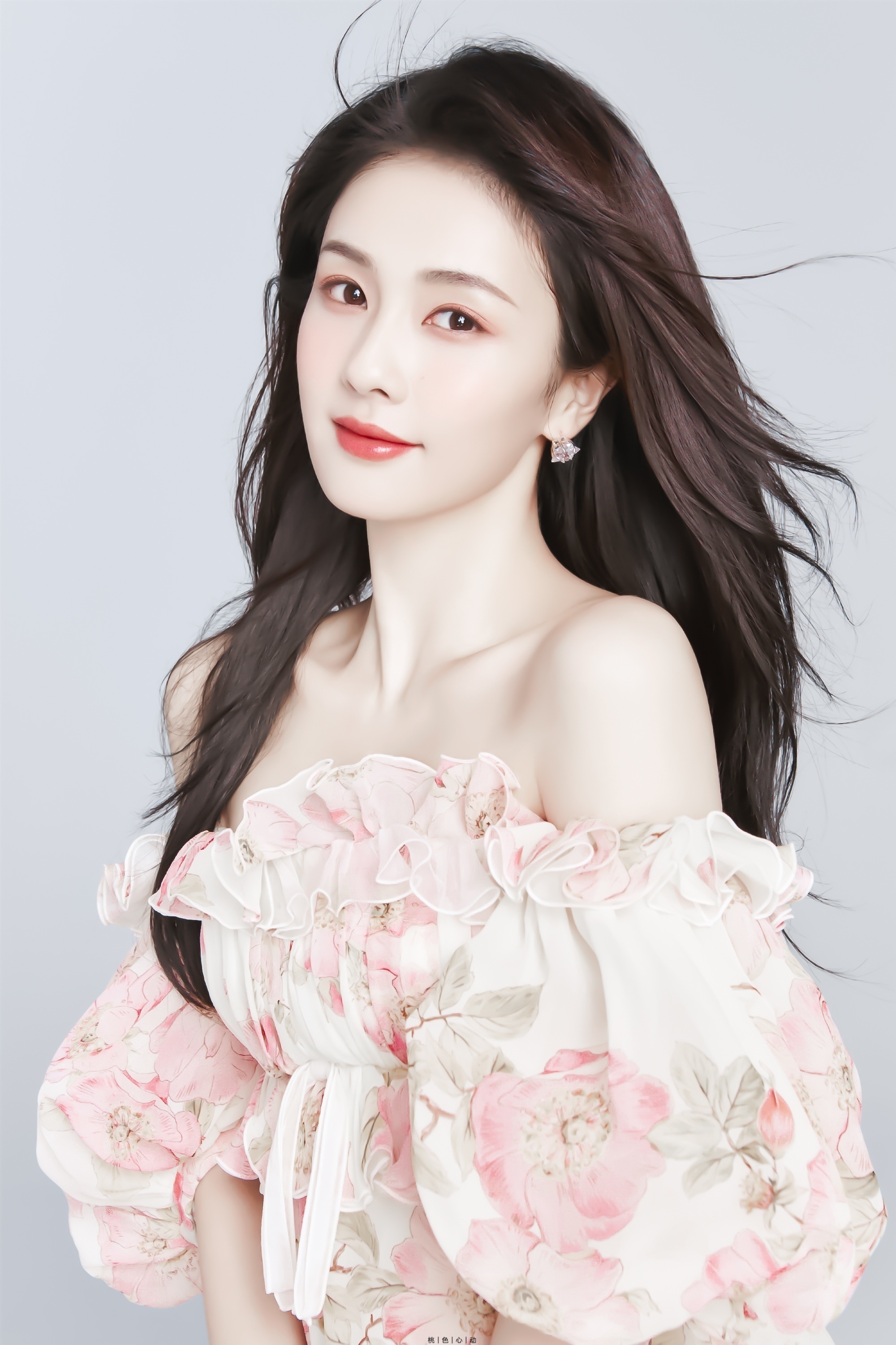 白鹿姐姐,又白又美