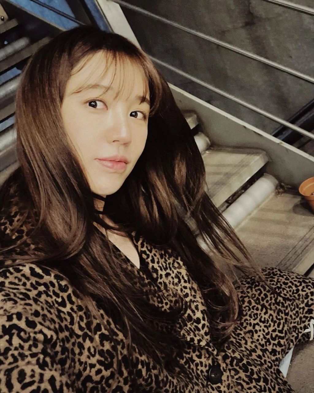 尹恩惠ins近照更新…… 曾经的百变女王,完全看不出来是84的大姐姐