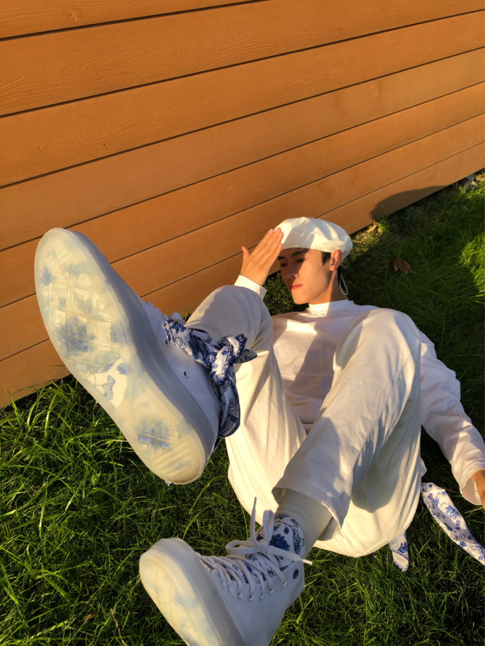 最近上海的天气也太好了吧 鞋子:converse张艺兴联名款
