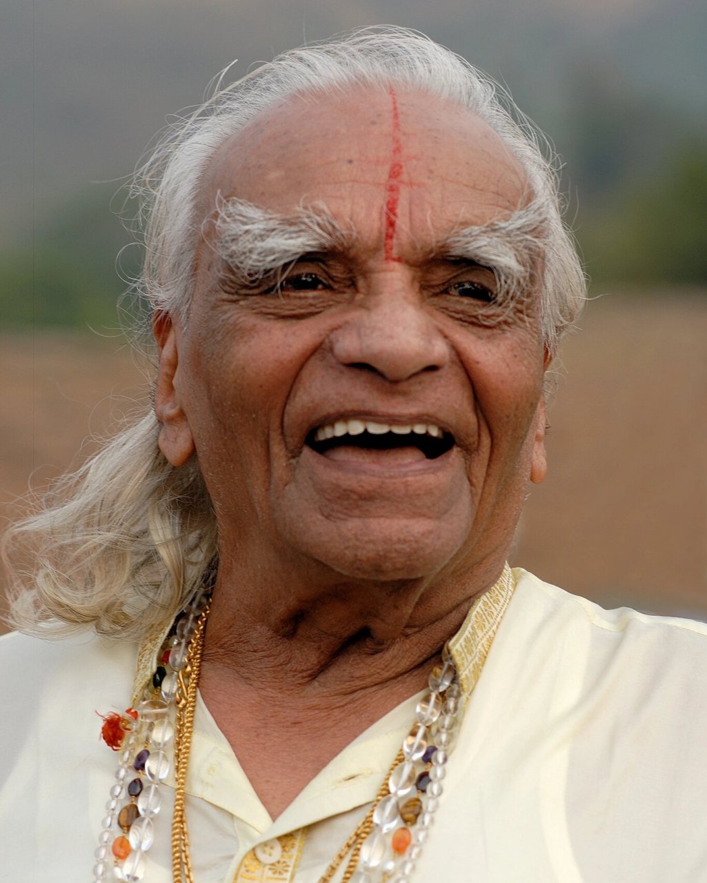 艾扬格大师:瑜伽习练指南续【建议耐心看完】 〔接上文〕『一般性的