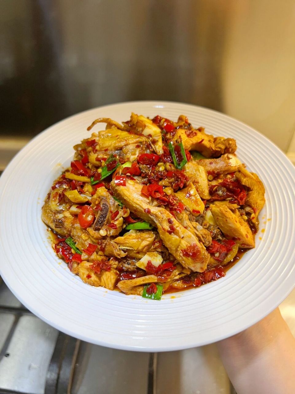 秘制香辣咸香鸡,香辣过瘾,超下饭91 用广东的烧腊咸香鸡做出了江西