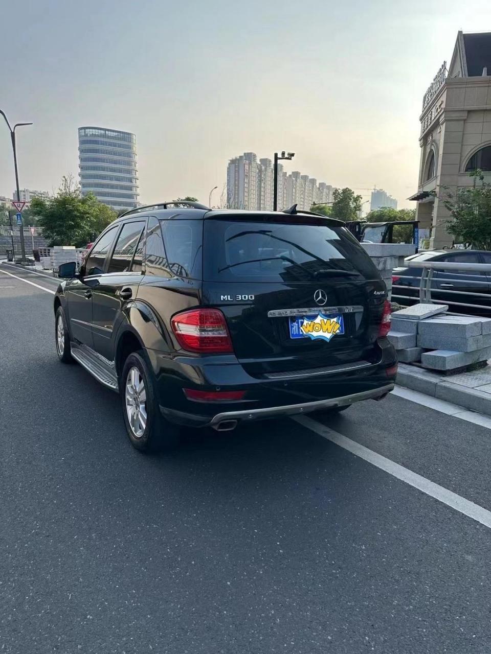 今日拿下11年奔驰ml320,车况非常好,内饰新,价格6万多