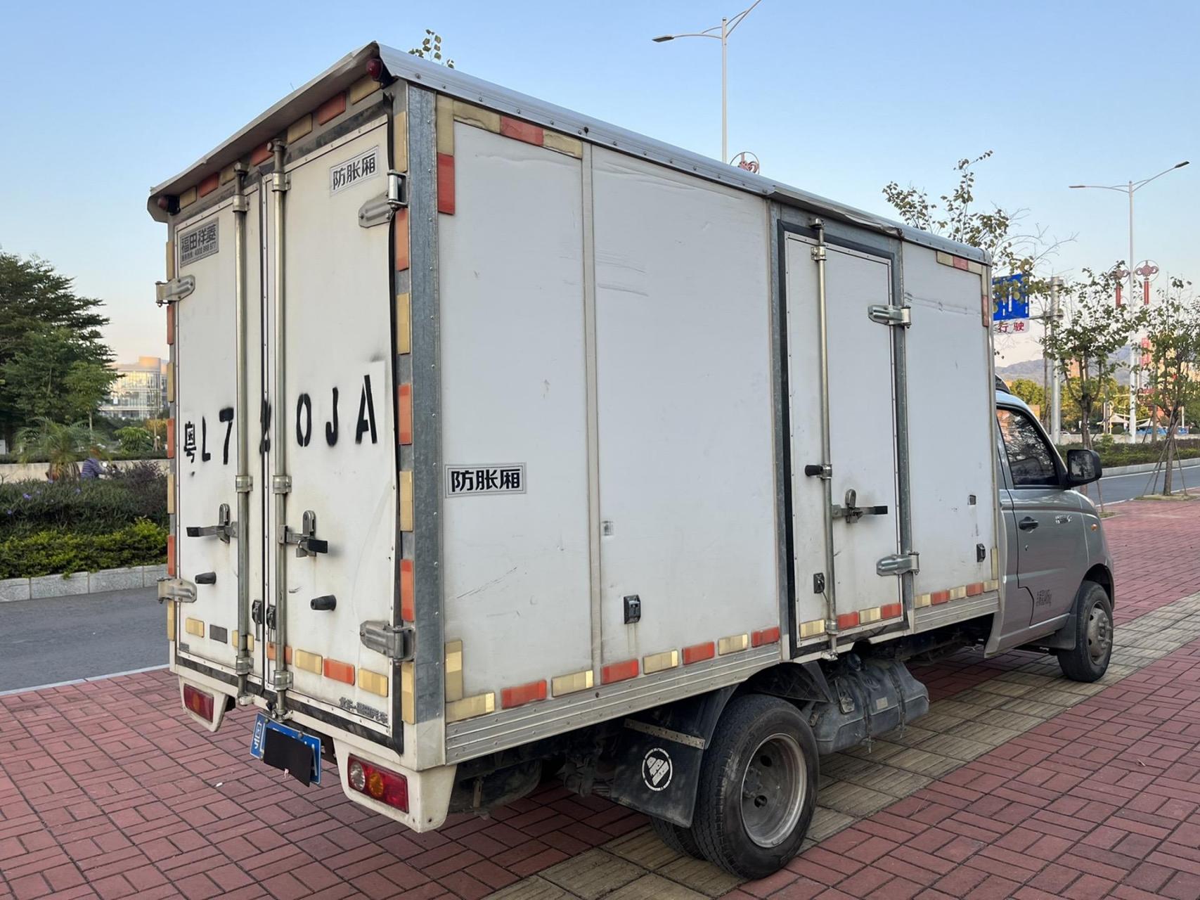 2020年福田祥菱v2货车,单排:双轮:货箱长3.3米:高1.