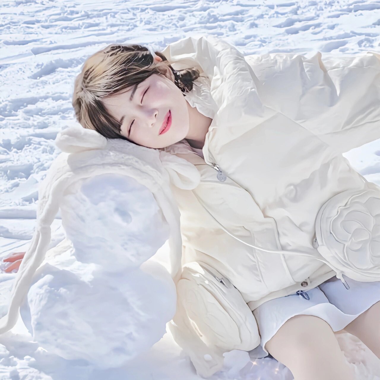 白色系无水印真人女头像