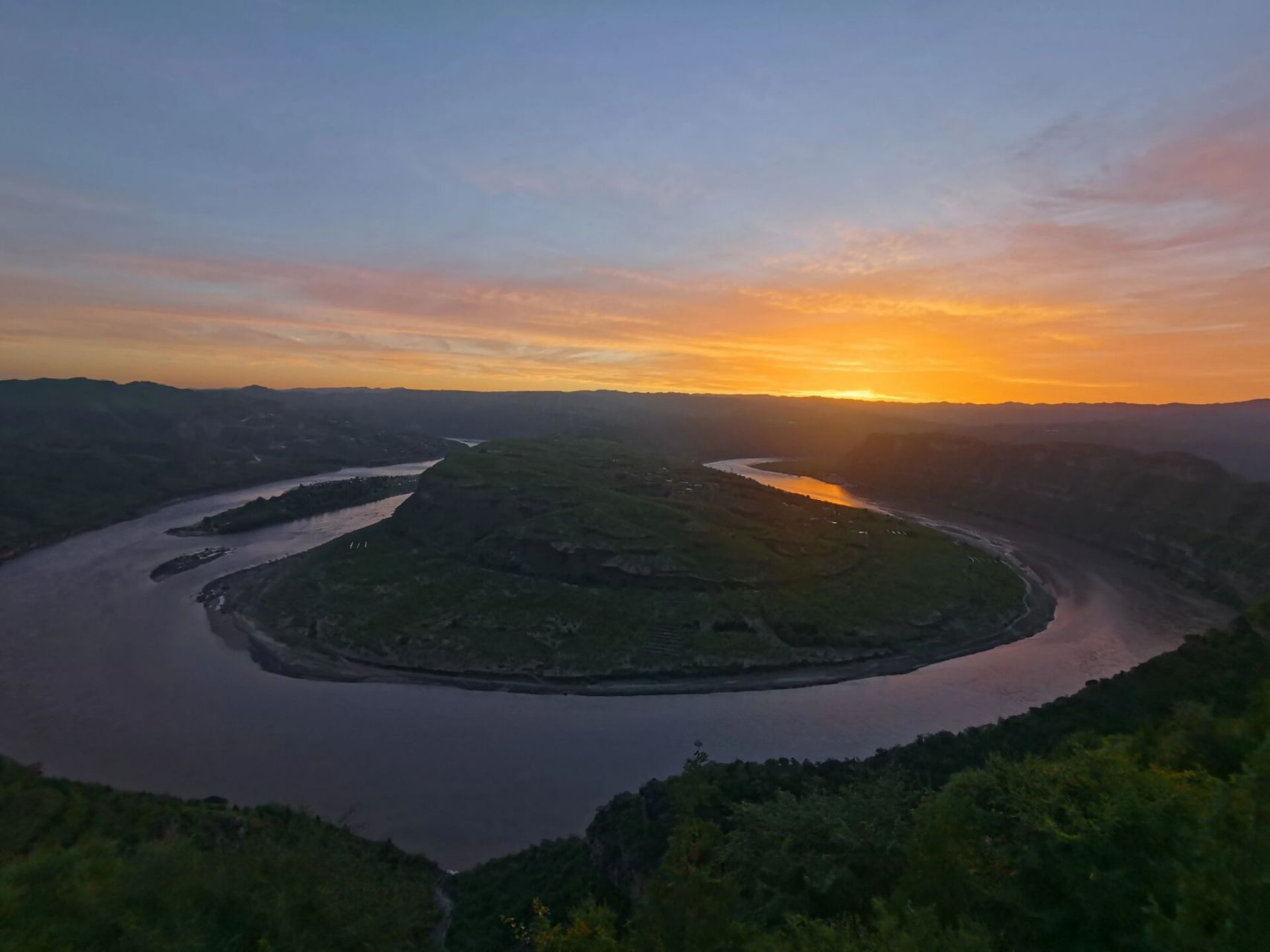 榆林往返/榆林延安深度7日游/纯玩/包车 d1:榆林～高家堡古城～石峁