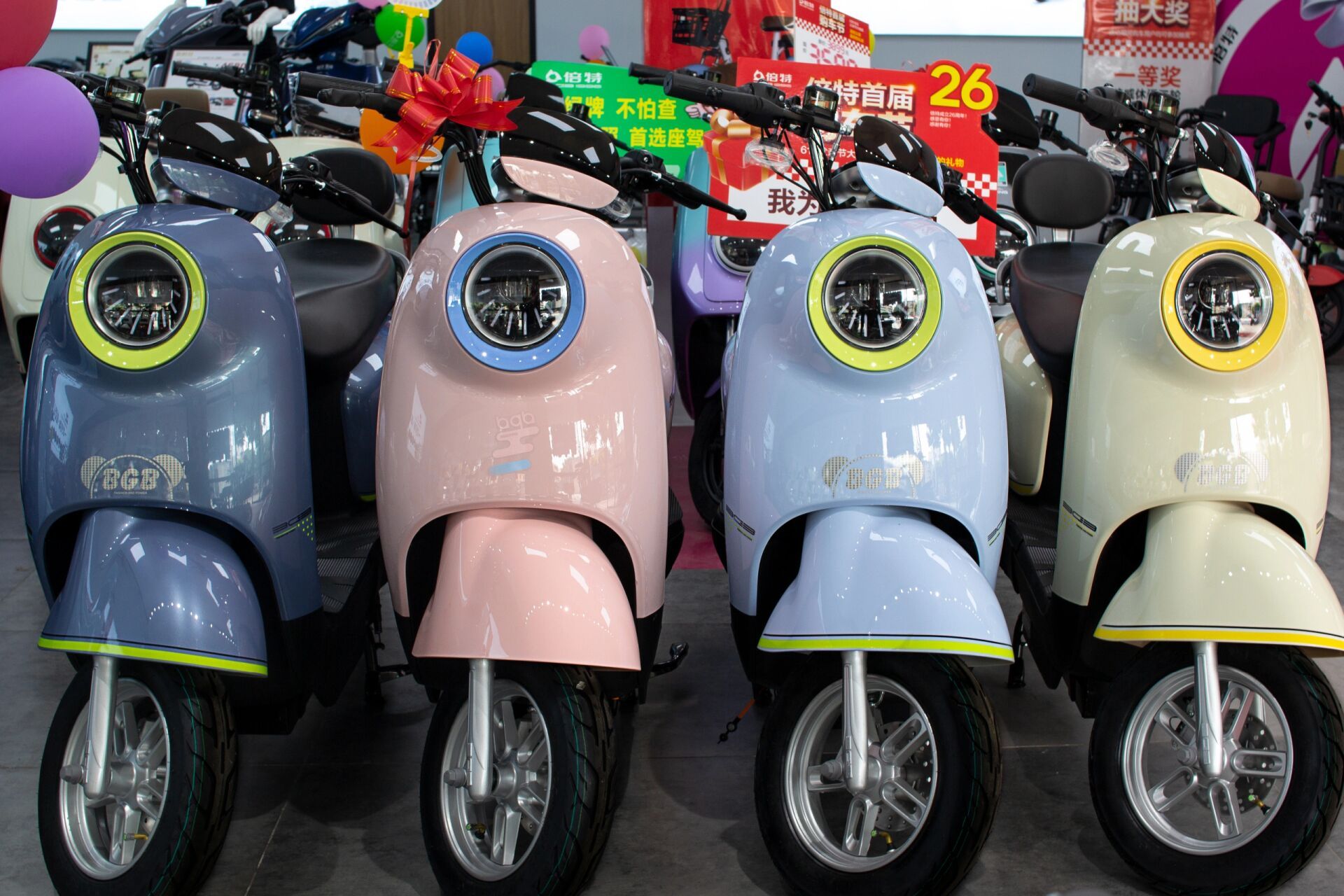 倍特新国标电动自行车 【q1】——￥2699 高颜值倍特新国标电动自行车