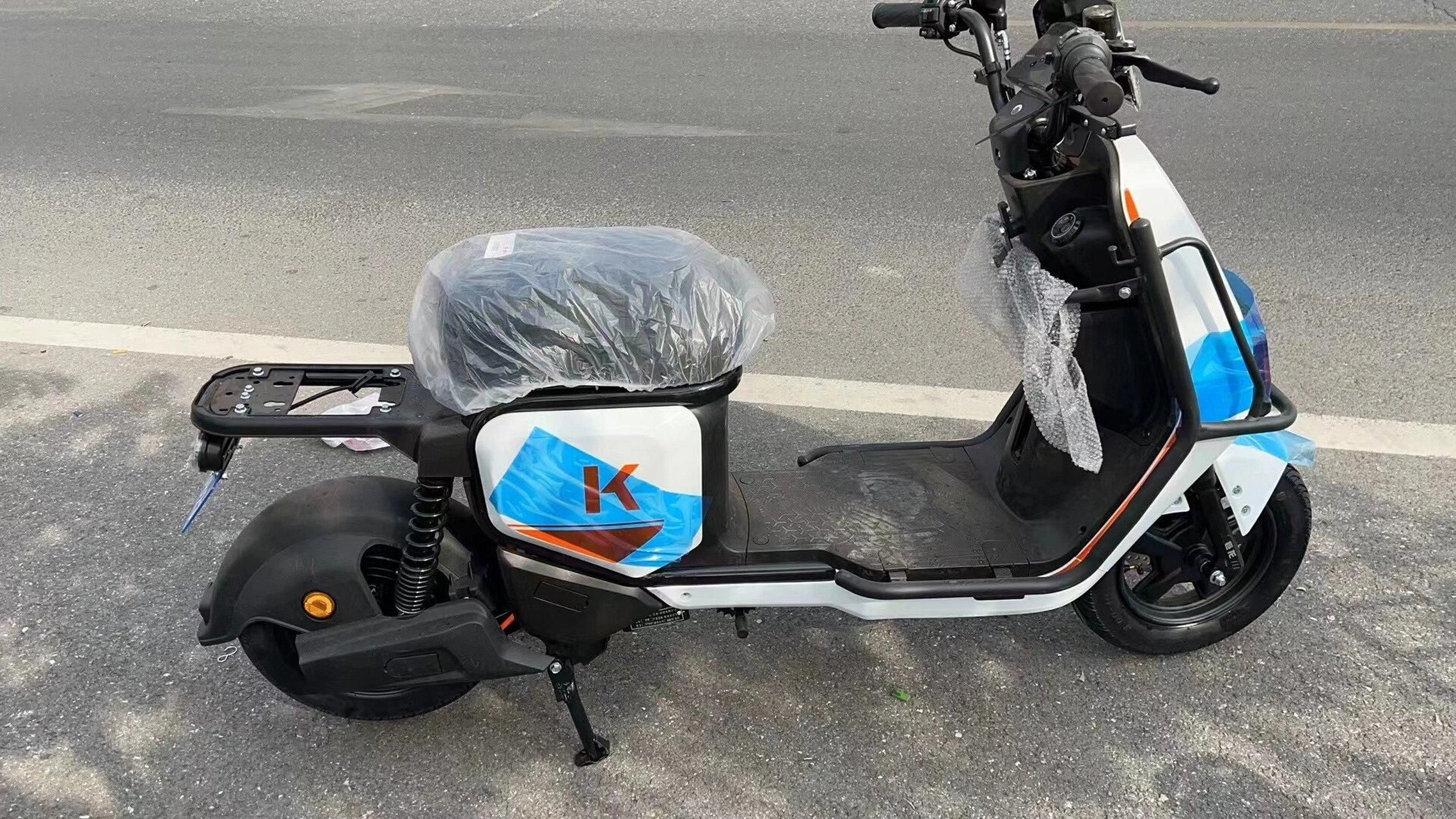 电瓶车出租,电动车免押金租车 美团站点直租,外卖电动车,送外卖!