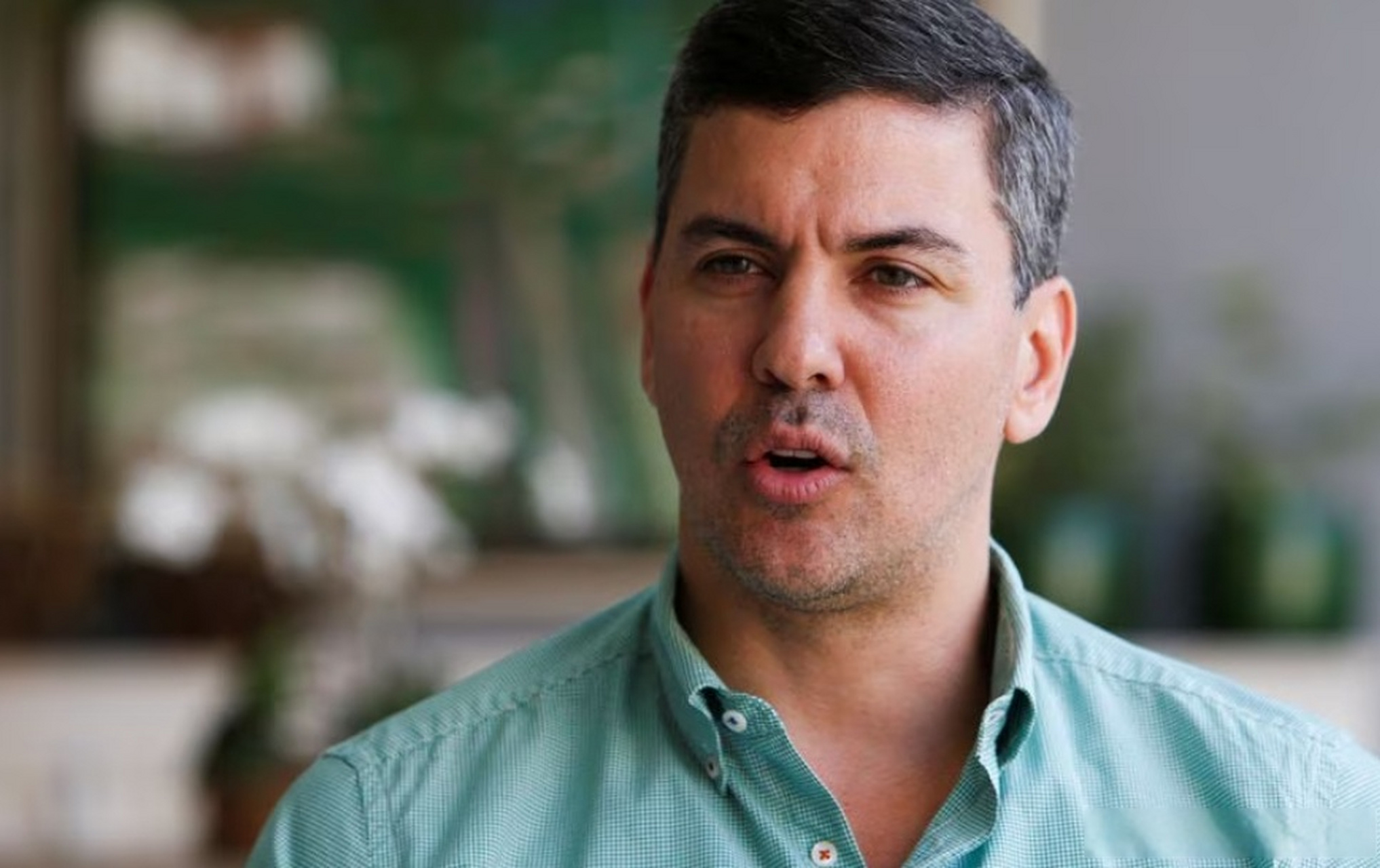 南美洲国家巴拉圭新任总统培尼亚为15日的就职仪式十分忙活.