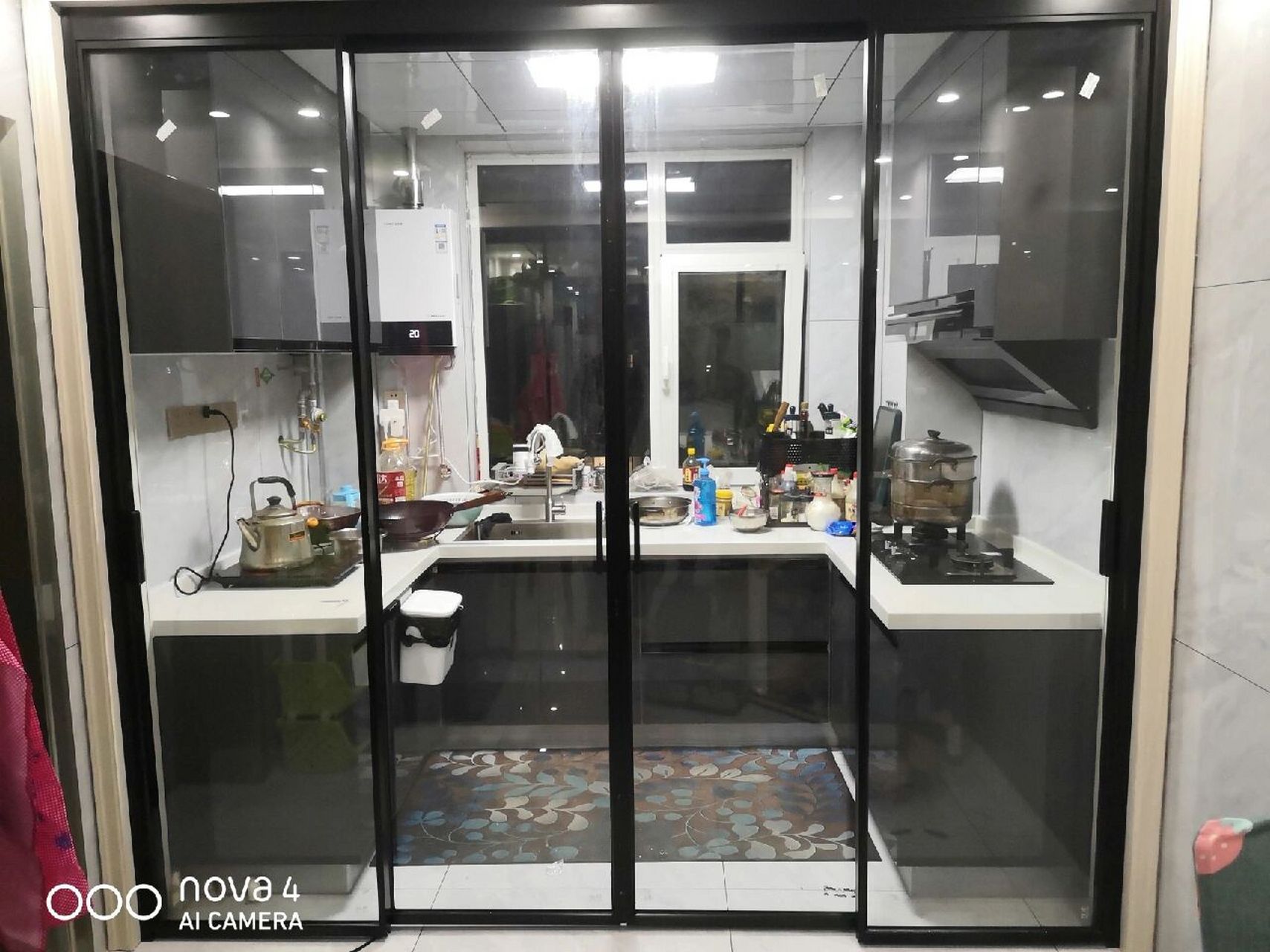 极窄吊轨双轨四扇玻璃推拉门 河南南乐县端木老板推拉门安装完成!