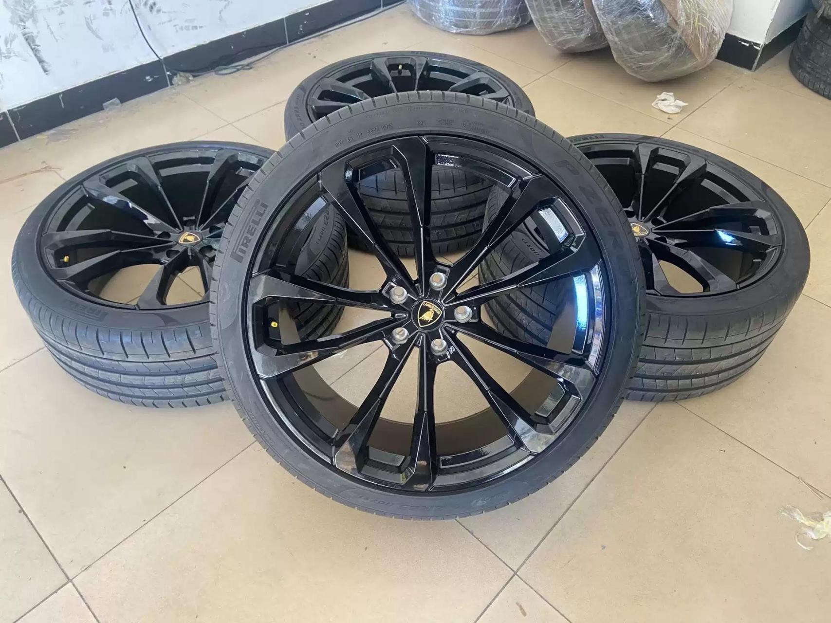 兰博基尼urus23寸原厂轮毂 usur.