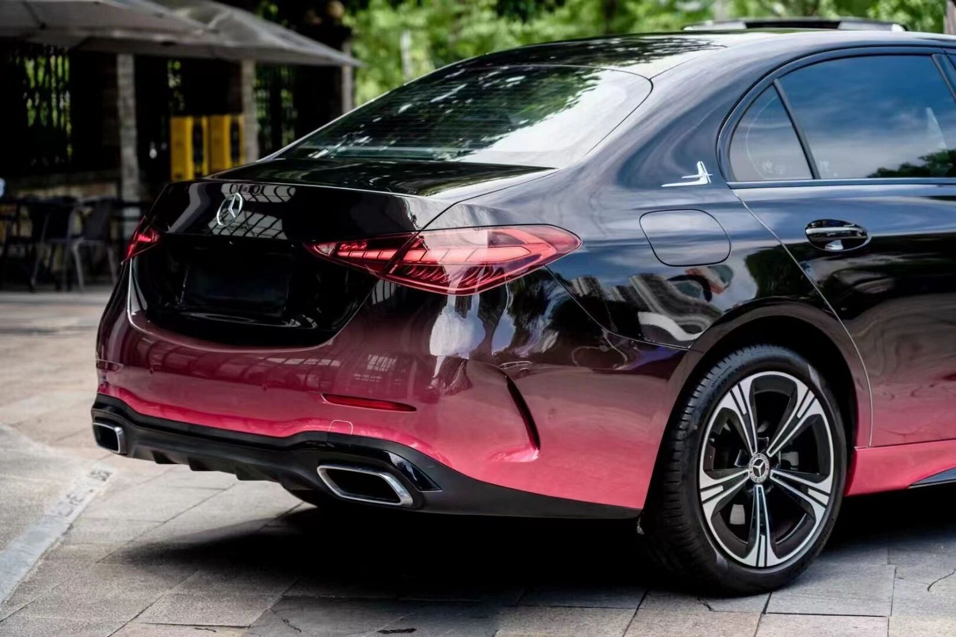 奔驰西改色–黑红渐变 超级超级帅的一款定制涂装膜,你心动了吗?