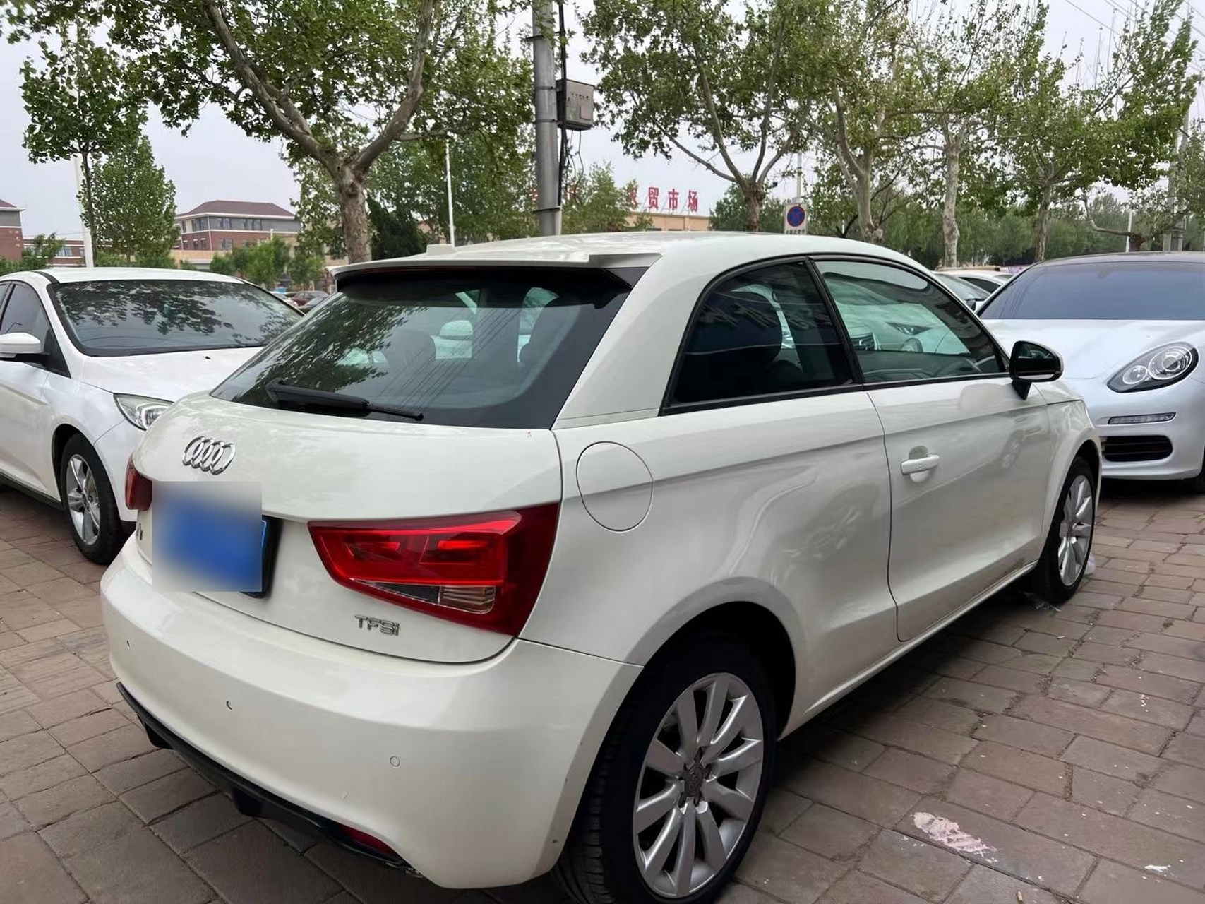 2011年12月进口奥迪a1两门四座1.4t提速