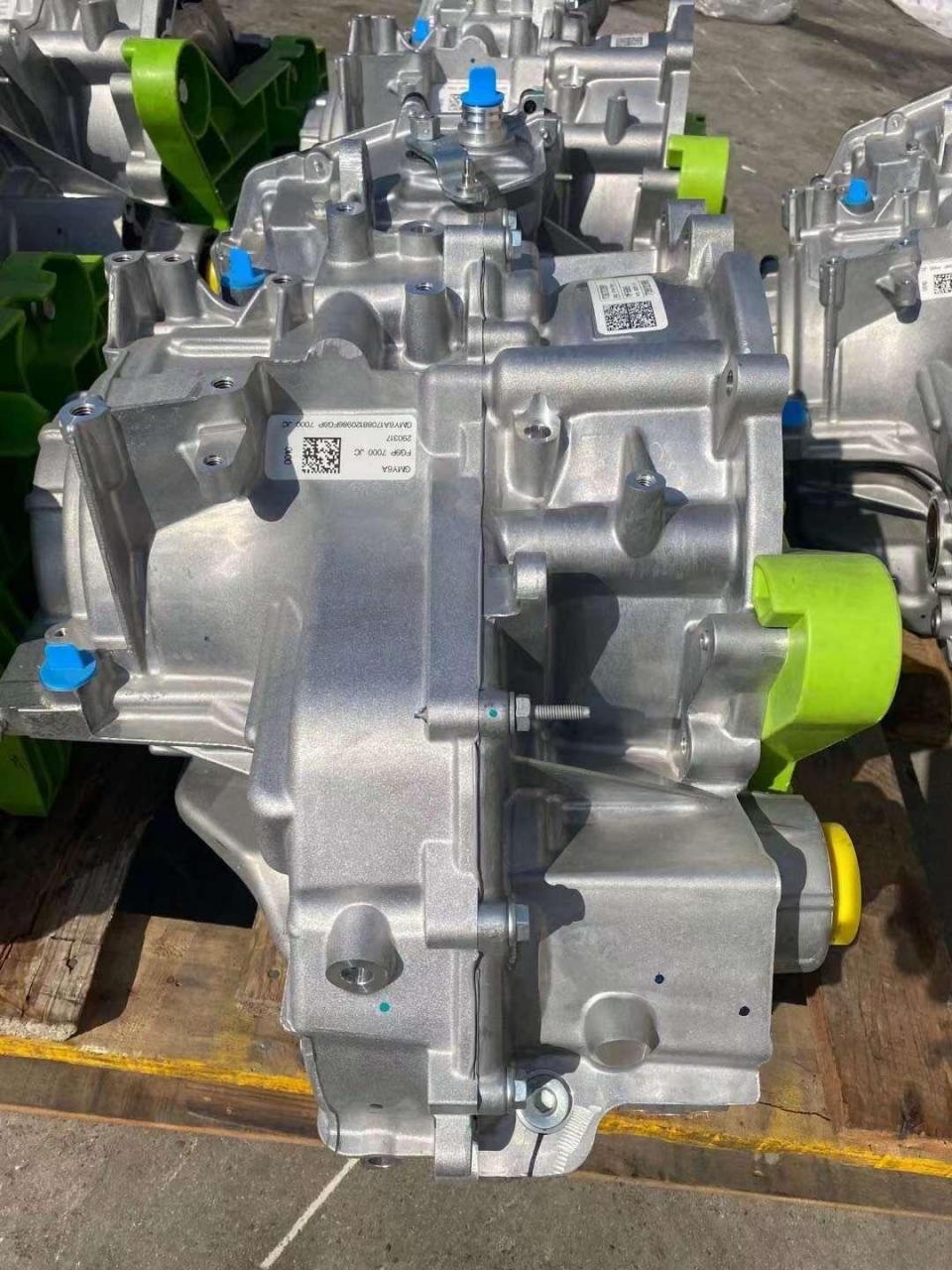 全新6f35变速箱总成.