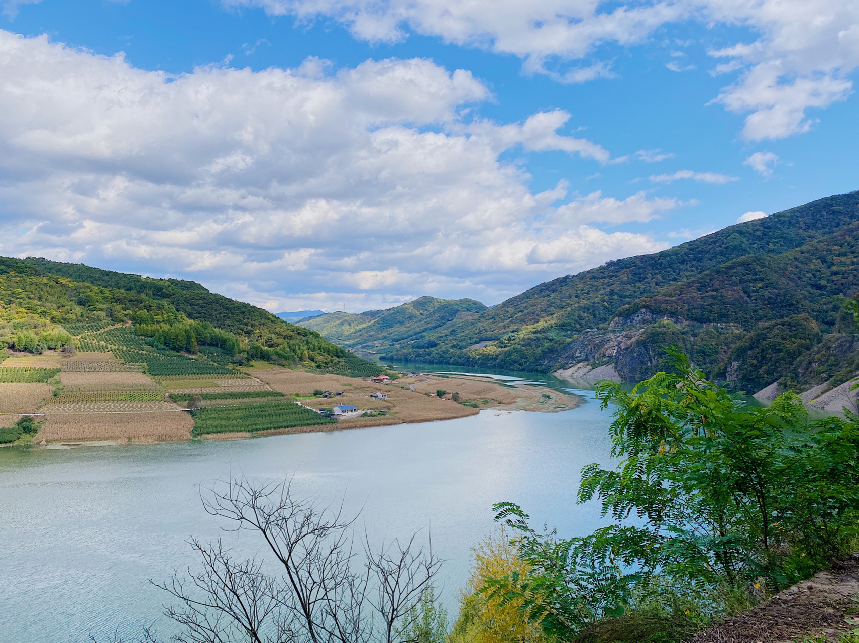 十一长假丹东游玩攻略之绿江村 青山沟 十一小长假今年自驾游选择了
