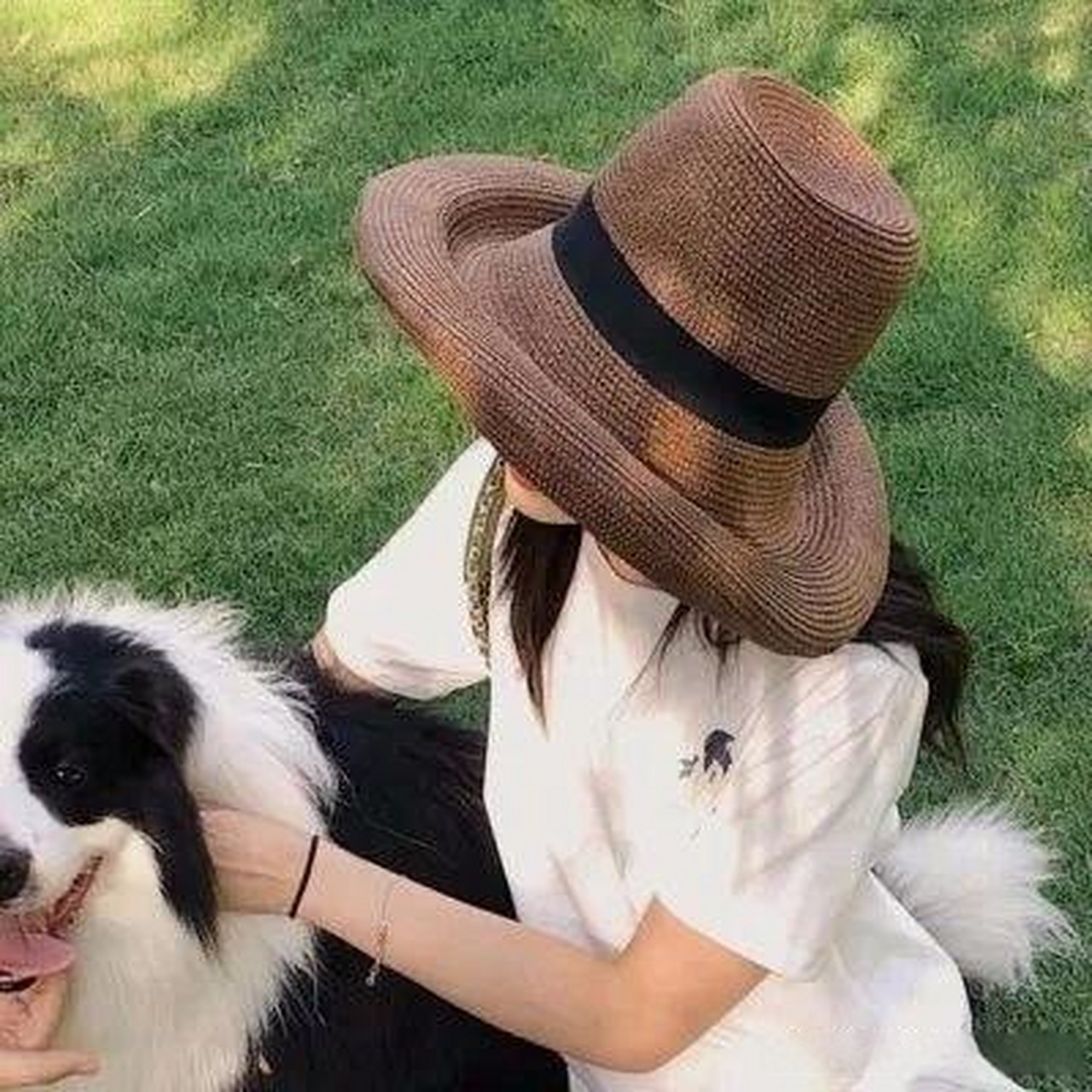 我要你独立坚强温暖明亮,我要你在这寡淡的世上,深情的活