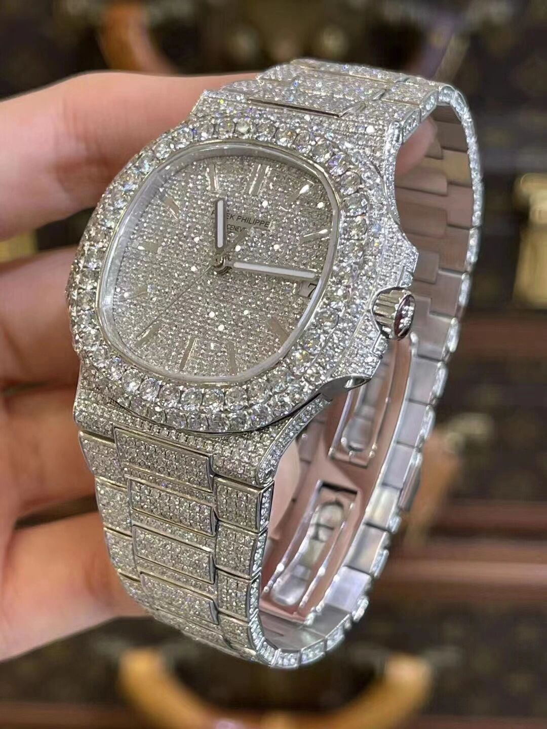 百达翡丽5296升级5711 白金后满钻 品牌:百达翡丽 5296升级5711 白金