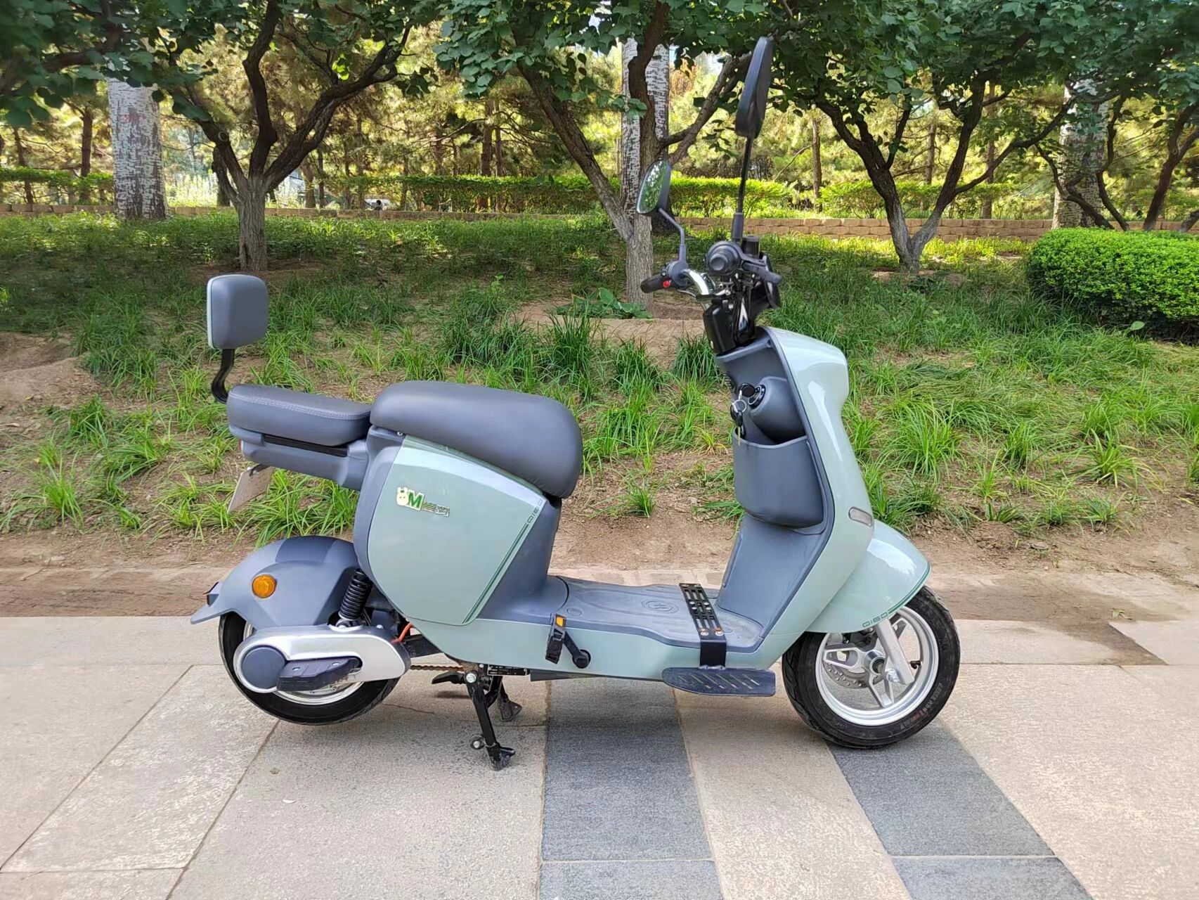 爱玛小乔q160电动车,48v24a锂电池,在保电池 爱玛小乔q160电动车,48v