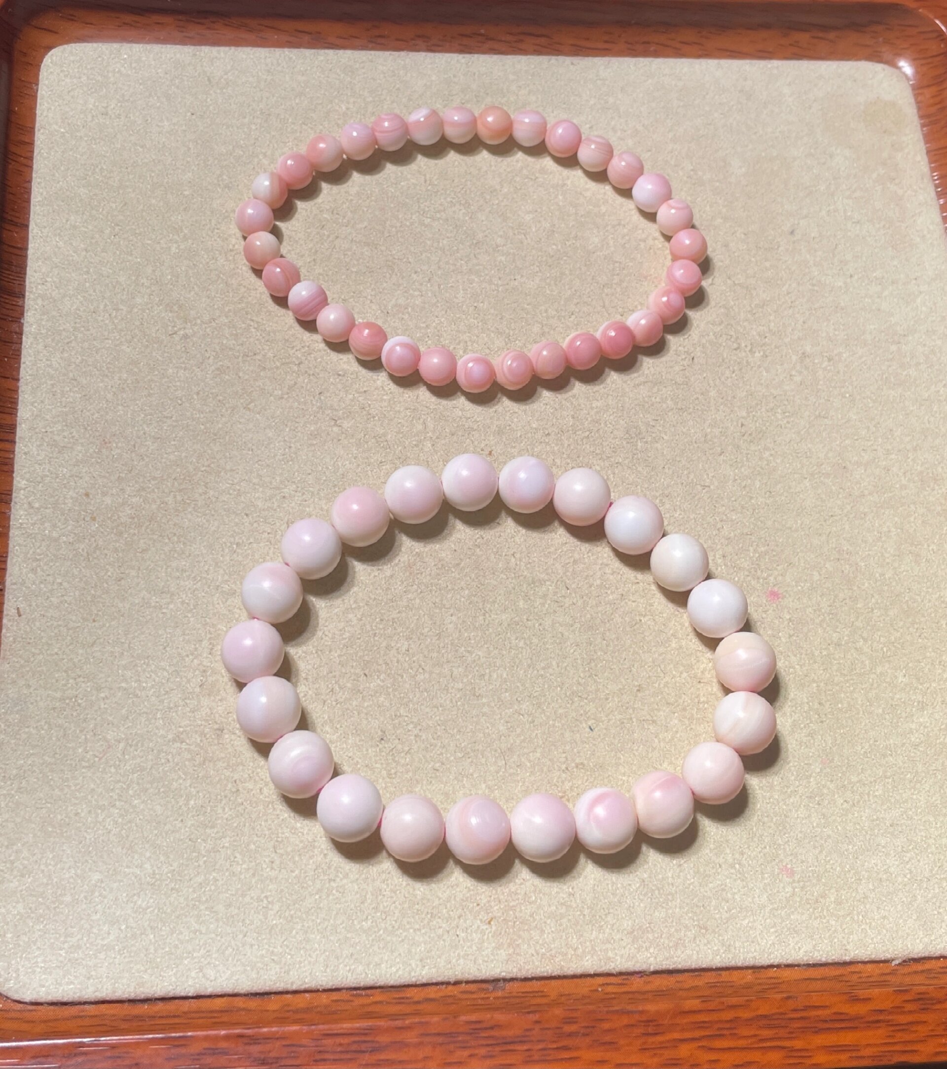 天然女王贝手串 淡妆与浓妆的对比?