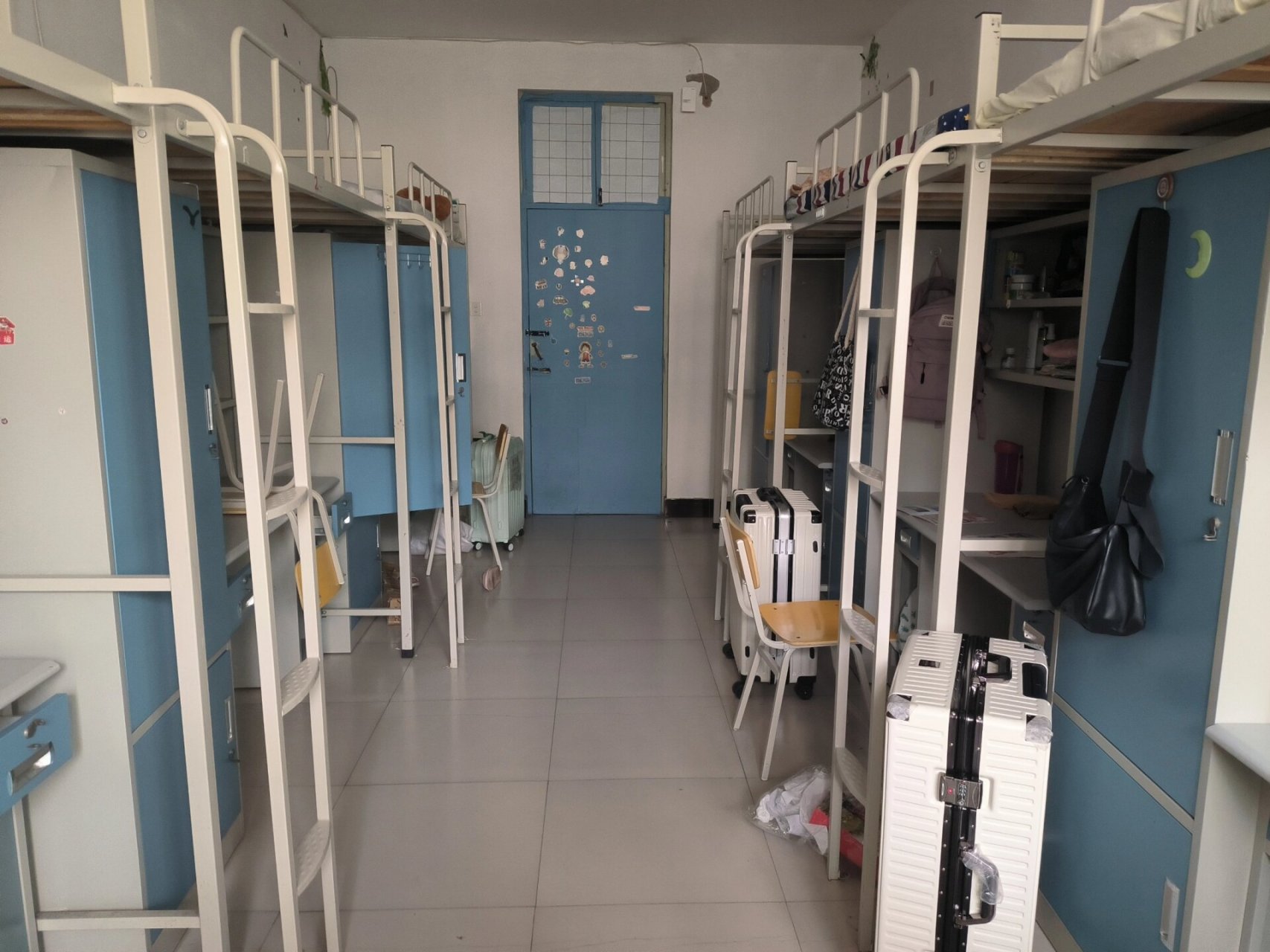 许昌学院静一宿舍进 静一宿舍